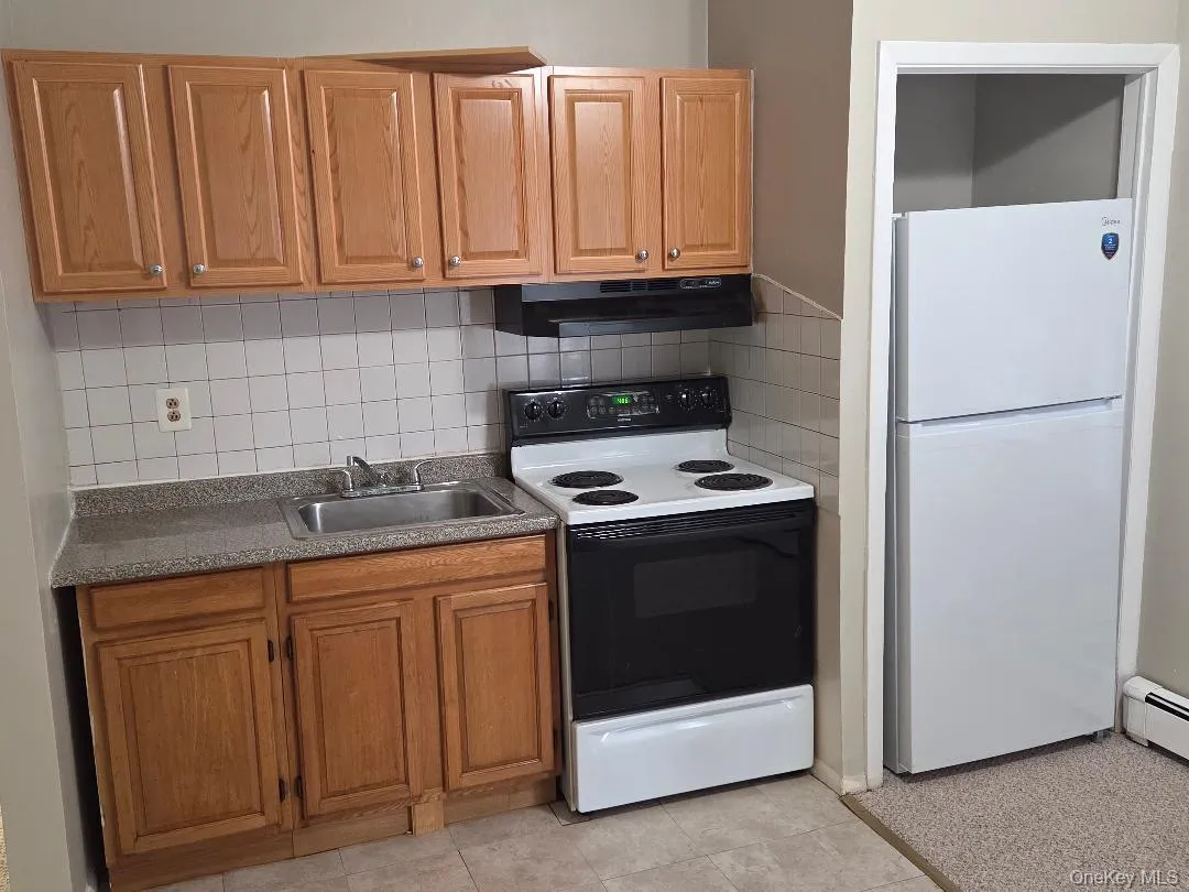 255-24 147 Drive Drive, New York, NY, 1 Bedroom Bedrooms, 3 Room Rooms,1 BathroomBathrooms,Residential Lease,For Rent,147 Drive,0,1055540 255-24 147 Drive Drive, New York, NY, 1 Bedroom Bedrooms, 3 Room Rooms,1 BathroomBathrooms,Residential Lease,For Rent,147 Drive,0,1055540