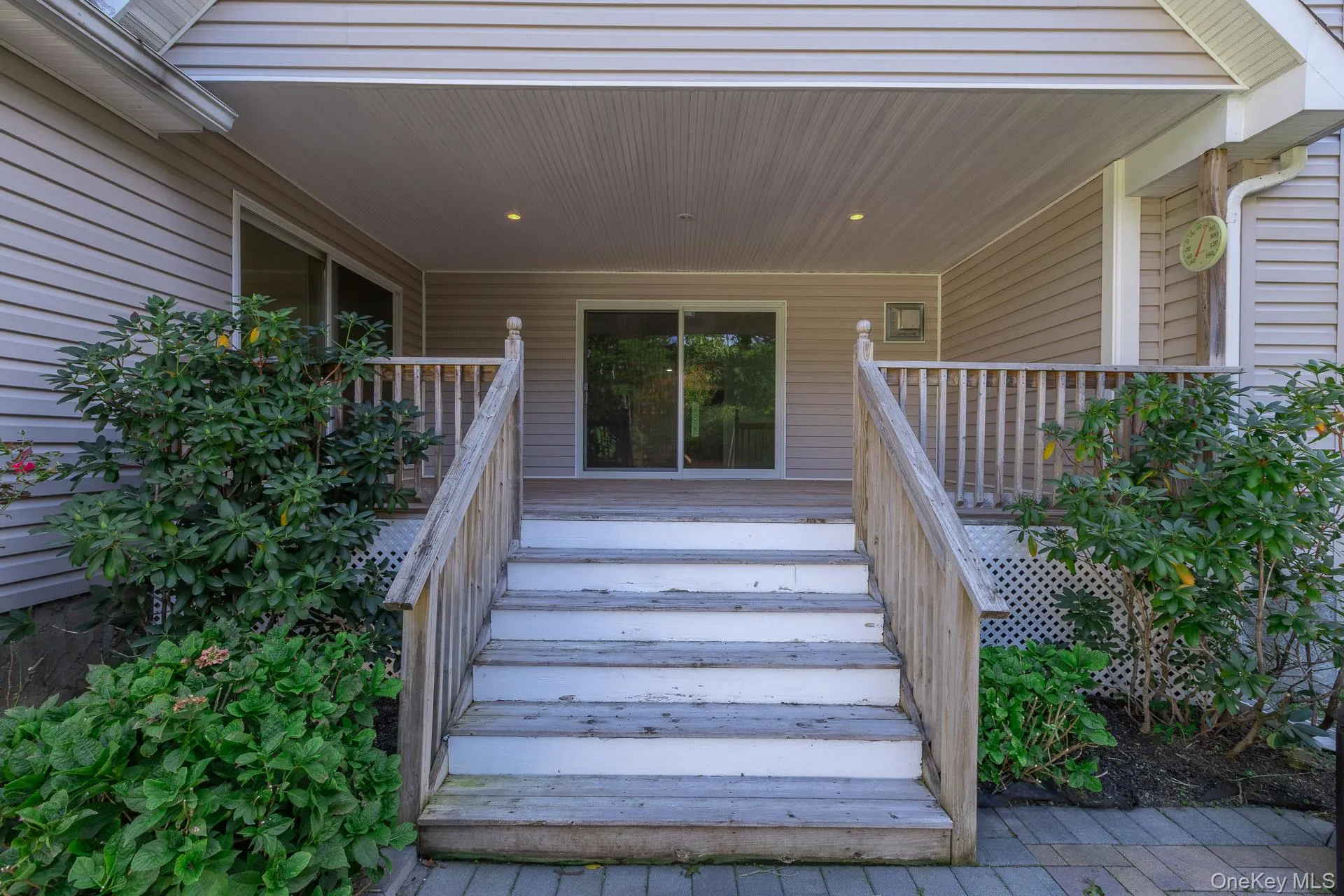 37 Woodside Avenue, Brookhaven, NY, 5 Bedrooms Bedrooms, 3 Rooms Rooms,2 BathroomsBathrooms,Residential,For Rent,Woodside,0,1055543 37 Woodside Avenue, Brookhaven, NY, 5 Bedrooms Bedrooms, 3 Rooms Rooms,2 BathroomsBathrooms,Residential,For Rent,Woodside,0,1055543