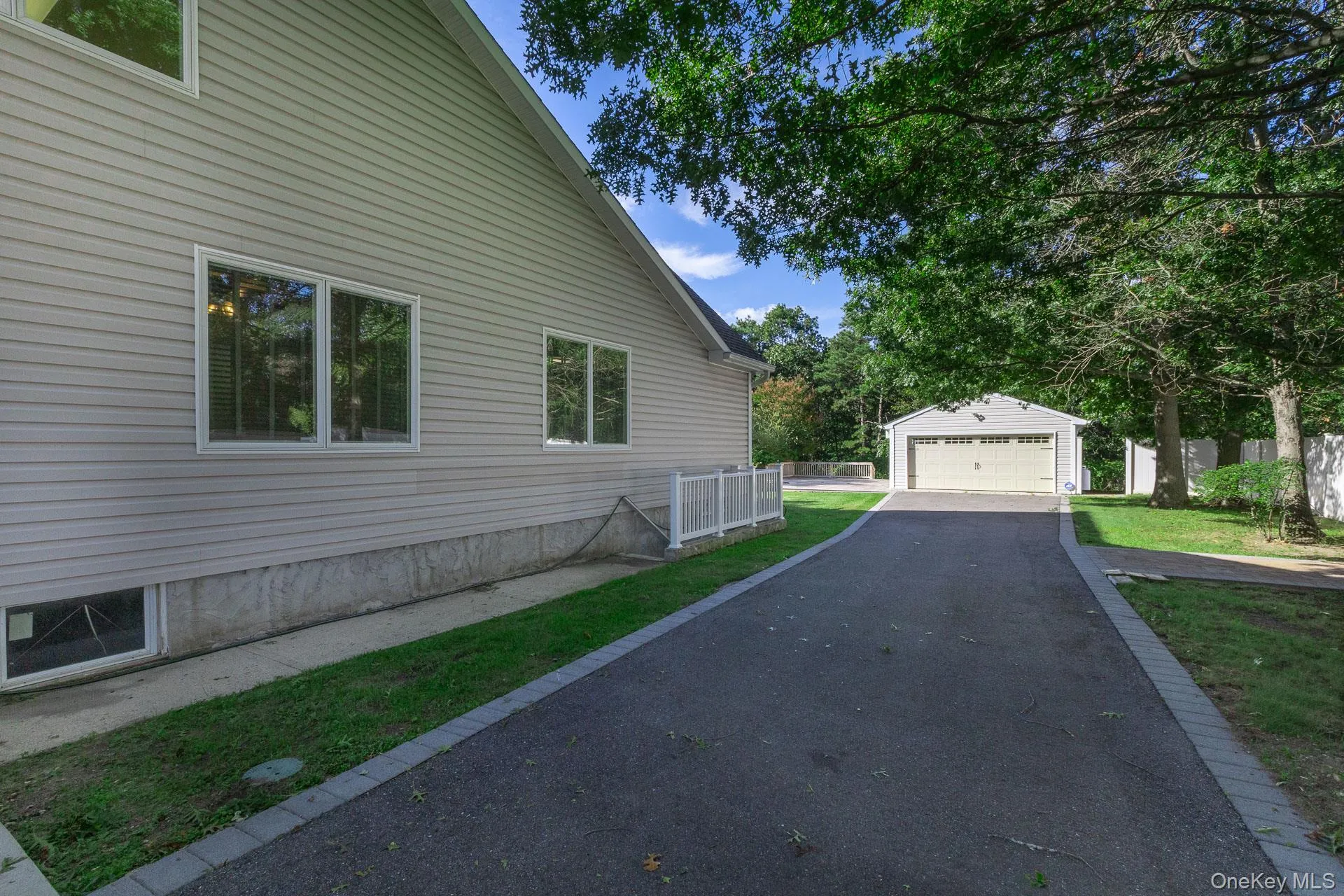 37 Woodside Avenue, Brookhaven, NY, 5 Bedrooms Bedrooms, 3 Rooms Rooms,2 BathroomsBathrooms,Residential,For Rent,Woodside,0,1055543 37 Woodside Avenue, Brookhaven, NY, 5 Bedrooms Bedrooms, 3 Rooms Rooms,2 BathroomsBathrooms,Residential,For Rent,Woodside,0,1055543