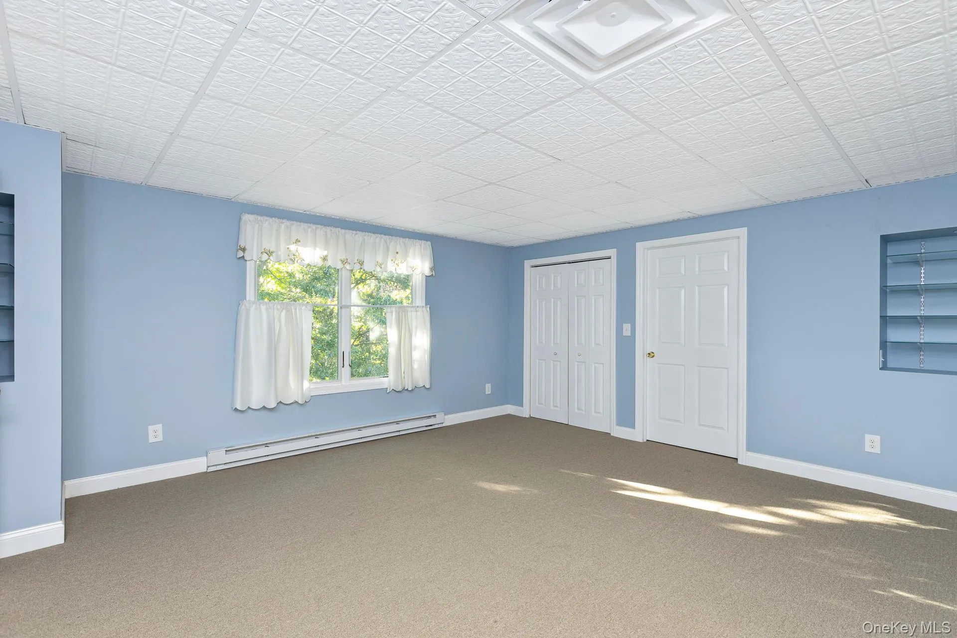 37 Woodside Avenue, Brookhaven, NY, 5 Bedrooms Bedrooms, 3 Rooms Rooms,2 BathroomsBathrooms,Residential,For Rent,Woodside,0,1055543 37 Woodside Avenue, Brookhaven, NY, 5 Bedrooms Bedrooms, 3 Rooms Rooms,2 BathroomsBathrooms,Residential,For Rent,Woodside,0,1055543