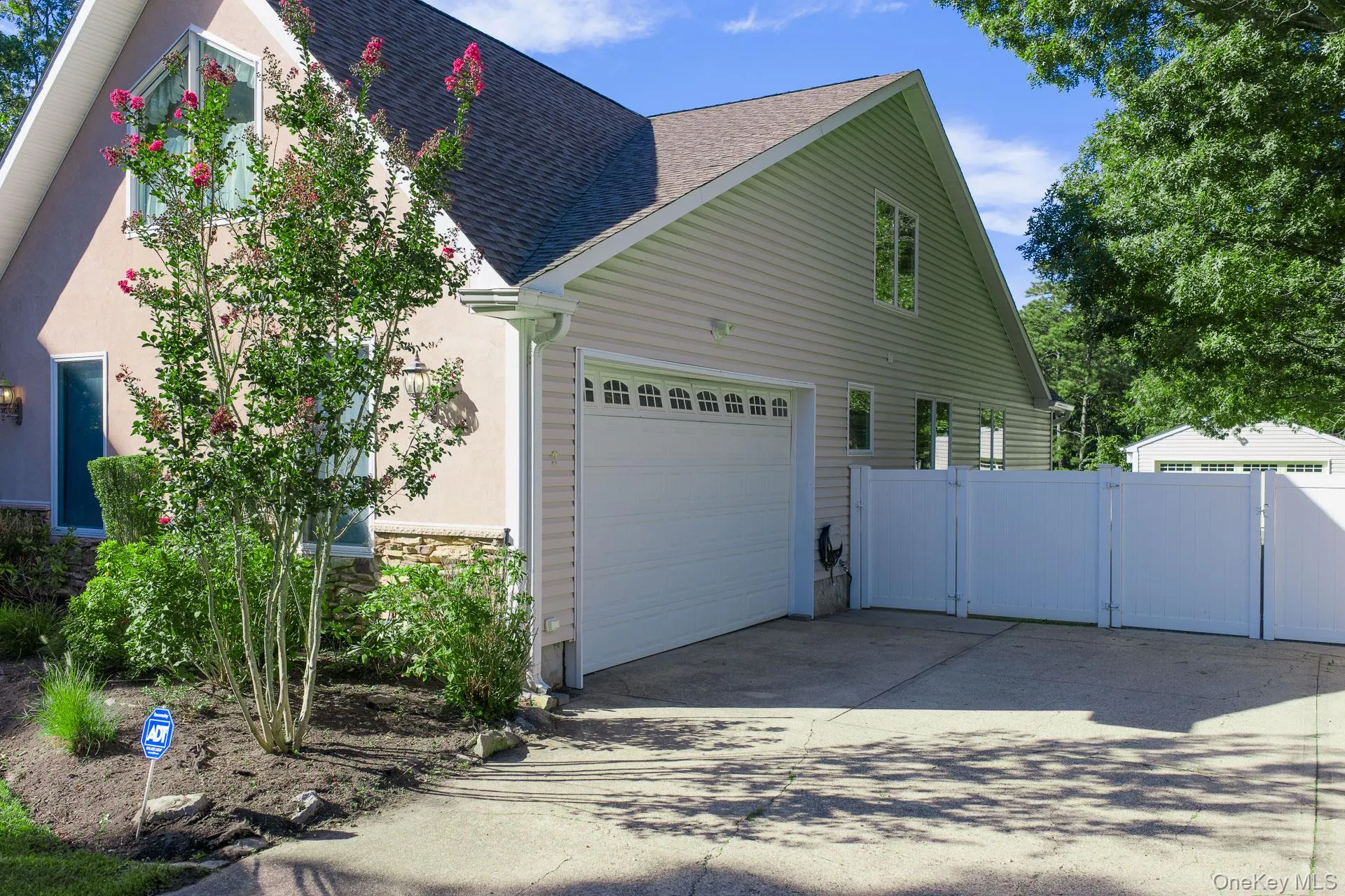 37 Woodside Avenue, Brookhaven, NY, 5 Bedrooms Bedrooms, 3 Rooms Rooms,2 BathroomsBathrooms,Residential,For Rent,Woodside,0,1055543 37 Woodside Avenue, Brookhaven, NY, 5 Bedrooms Bedrooms, 3 Rooms Rooms,2 BathroomsBathrooms,Residential,For Rent,Woodside,0,1055543