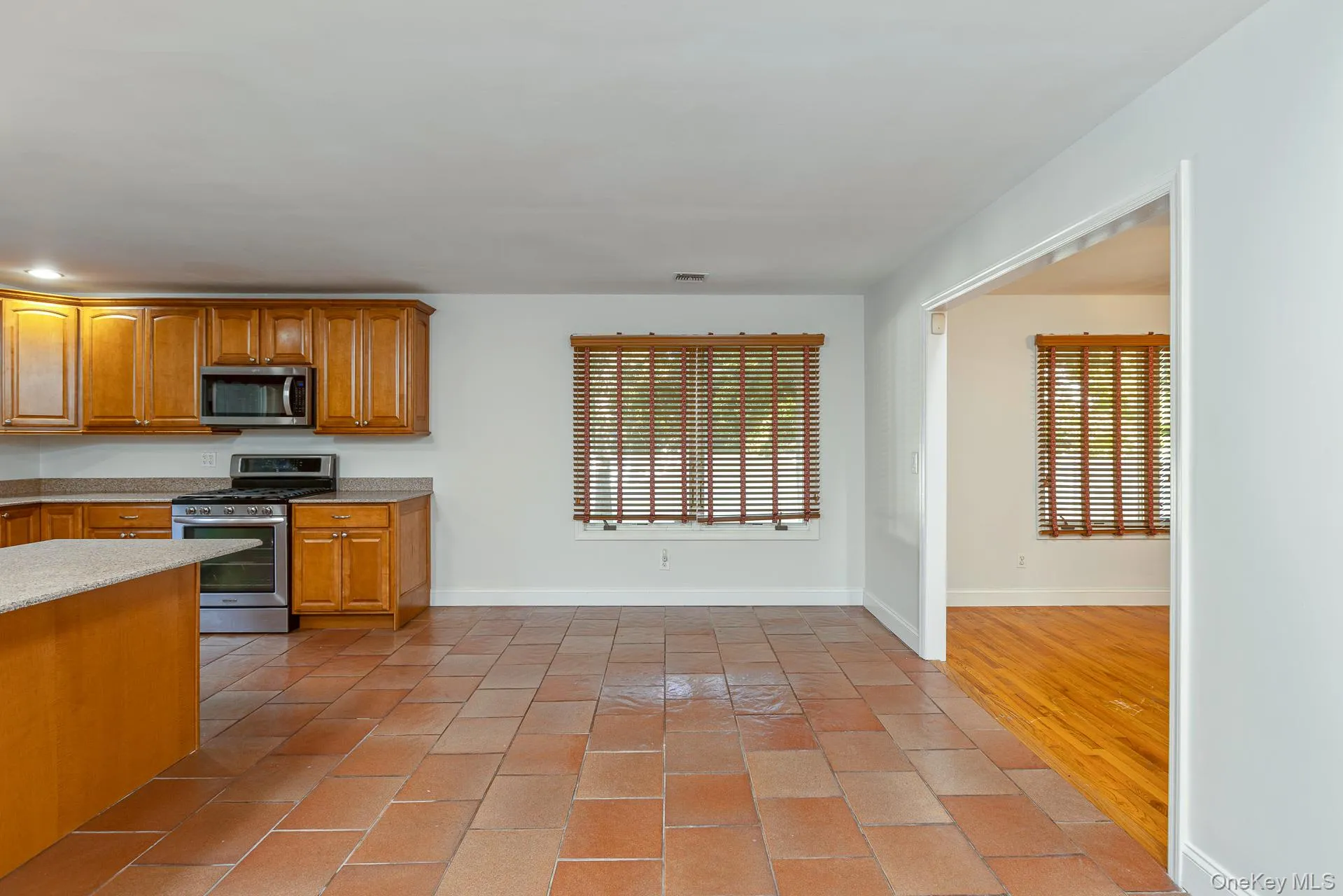 37 Woodside Avenue, Brookhaven, NY, 5 Bedrooms Bedrooms, 3 Rooms Rooms,2 BathroomsBathrooms,Residential,For Rent,Woodside,0,1055543 37 Woodside Avenue, Brookhaven, NY, 5 Bedrooms Bedrooms, 3 Rooms Rooms,2 BathroomsBathrooms,Residential,For Rent,Woodside,0,1055543