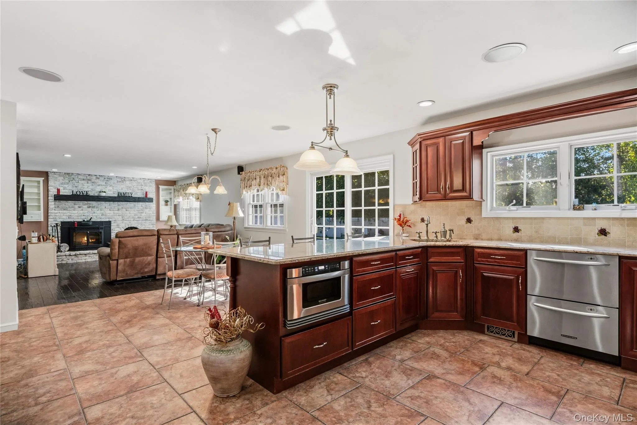 12 Brooktree Court, Islip, NY, 7 Bedrooms Bedrooms, 14 Rooms Rooms,4 BathroomsBathrooms,Residential,For Rent,Brooktree,0,1055548 12 Brooktree Court, Islip, NY, 7 Bedrooms Bedrooms, 14 Rooms Rooms,4 BathroomsBathrooms,Residential,For Rent,Brooktree,0,1055548