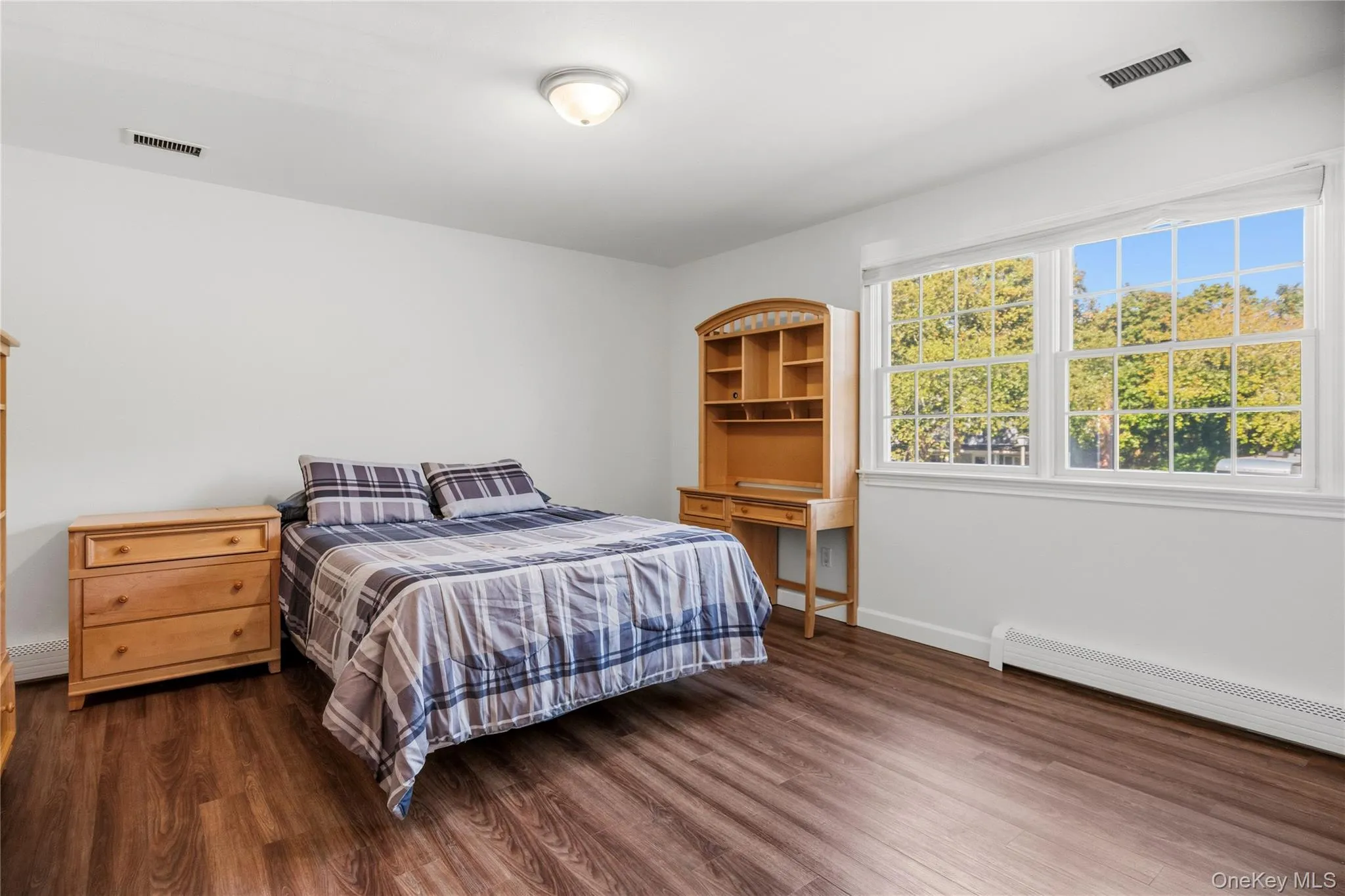 12 Brooktree Court, Islip, NY, 7 Bedrooms Bedrooms, 14 Rooms Rooms,4 BathroomsBathrooms,Residential,For Rent,Brooktree,0,1055548 12 Brooktree Court, Islip, NY, 7 Bedrooms Bedrooms, 14 Rooms Rooms,4 BathroomsBathrooms,Residential,For Rent,Brooktree,0,1055548