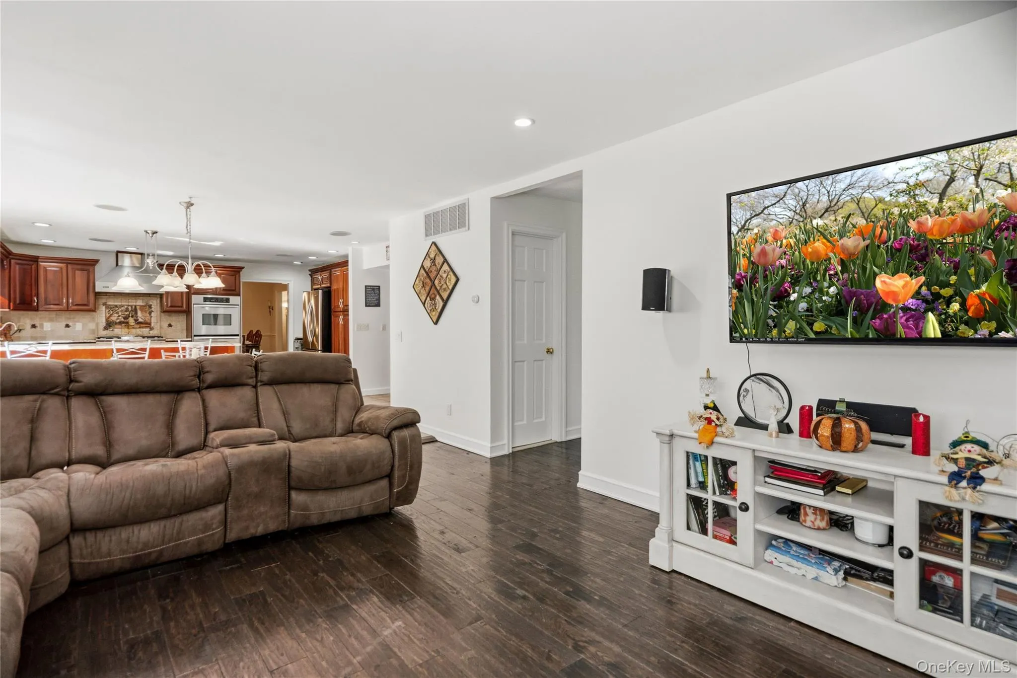12 Brooktree Court, Islip, NY, 7 Bedrooms Bedrooms, 14 Rooms Rooms,4 BathroomsBathrooms,Residential,For Rent,Brooktree,0,1055548 12 Brooktree Court, Islip, NY, 7 Bedrooms Bedrooms, 14 Rooms Rooms,4 BathroomsBathrooms,Residential,For Rent,Brooktree,0,1055548