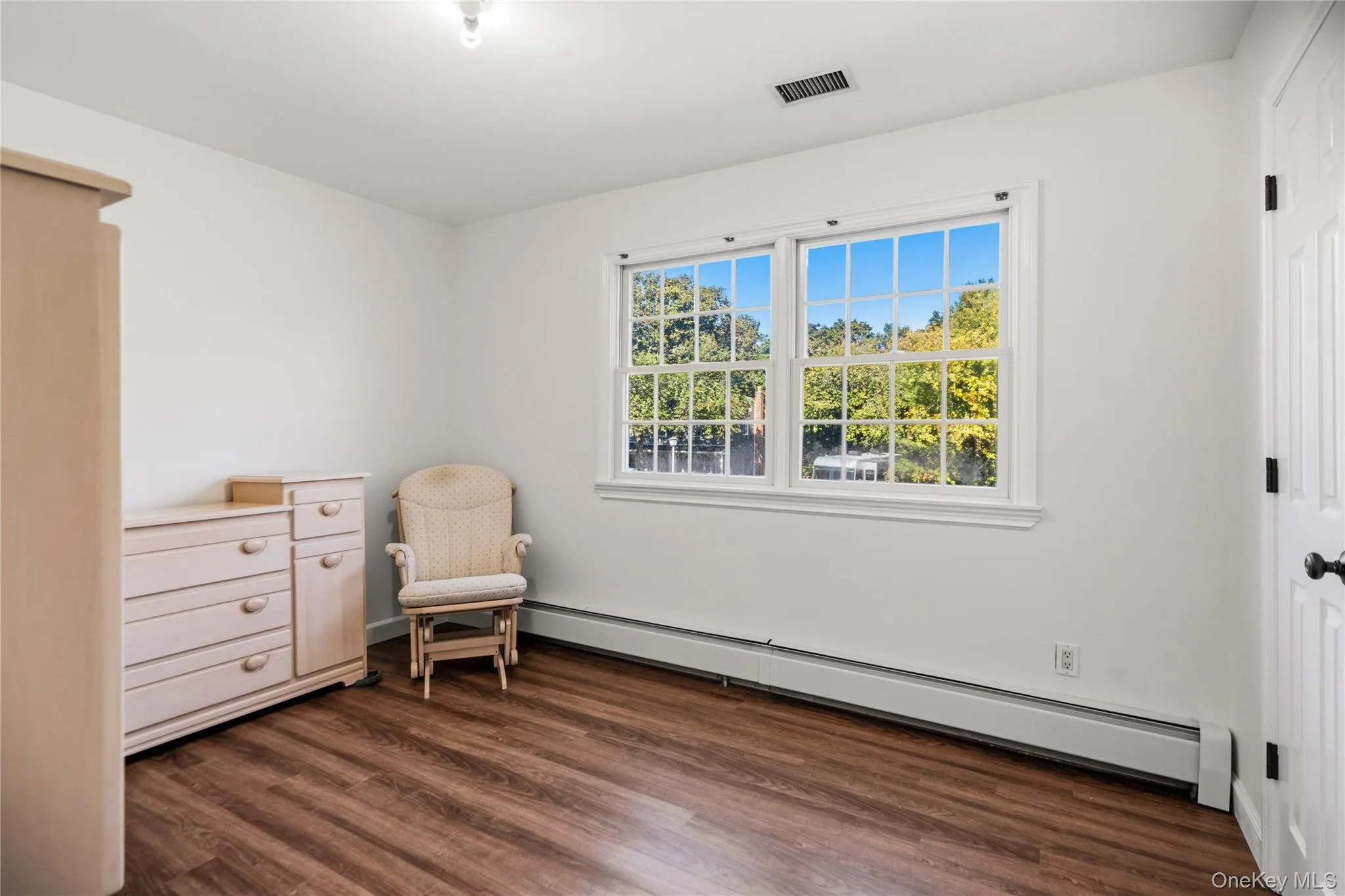 12 Brooktree Court, Islip, NY, 7 Bedrooms Bedrooms, 14 Rooms Rooms,4 BathroomsBathrooms,Residential,For Rent,Brooktree,0,1055548 12 Brooktree Court, Islip, NY, 7 Bedrooms Bedrooms, 14 Rooms Rooms,4 BathroomsBathrooms,Residential,For Rent,Brooktree,0,1055548