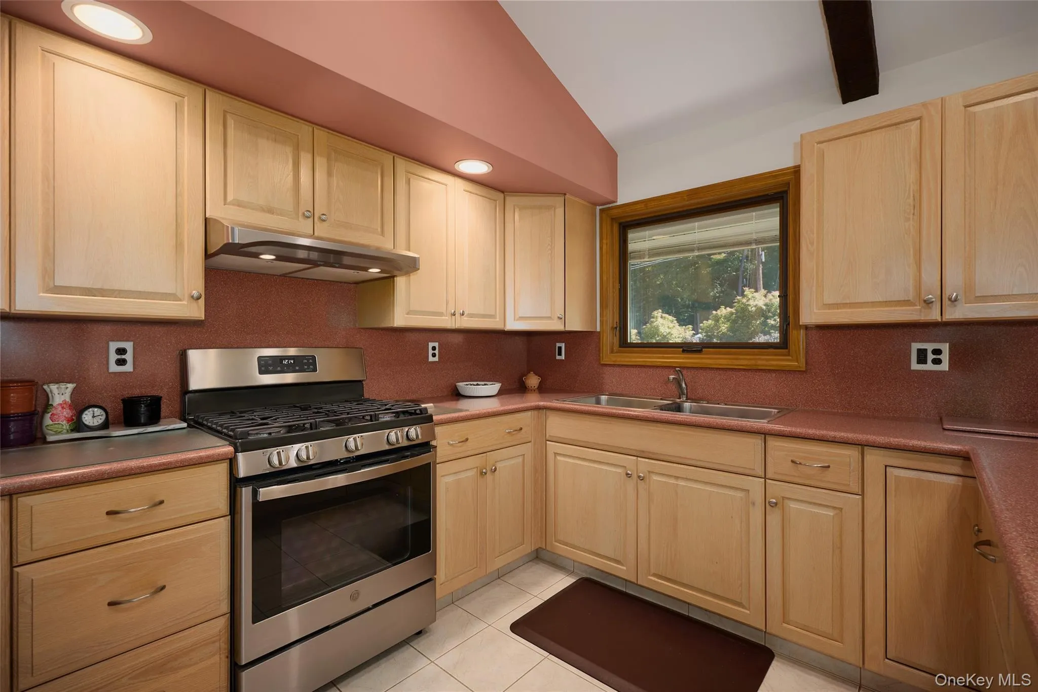 64 Clinton Road, Tuxedo, NY, 3 Bedrooms Bedrooms, 7 Rooms Rooms,2 BathroomsBathrooms,Residential,For Rent,Clinton,0,1055549 64 Clinton Road, Tuxedo, NY, 3 Bedrooms Bedrooms, 7 Rooms Rooms,2 BathroomsBathrooms,Residential,For Rent,Clinton,0,1055549