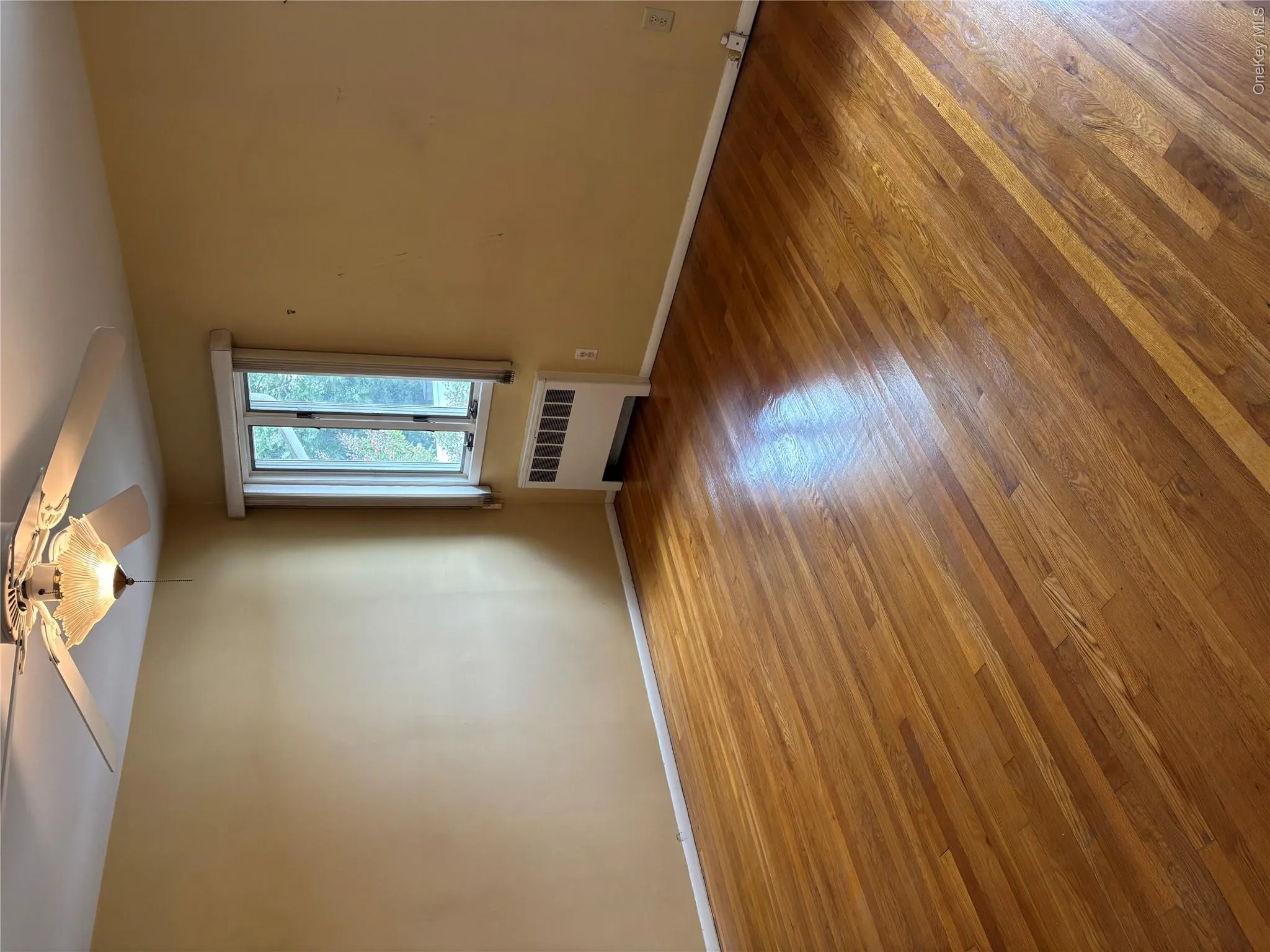 Primary with en suite Primary with en suite