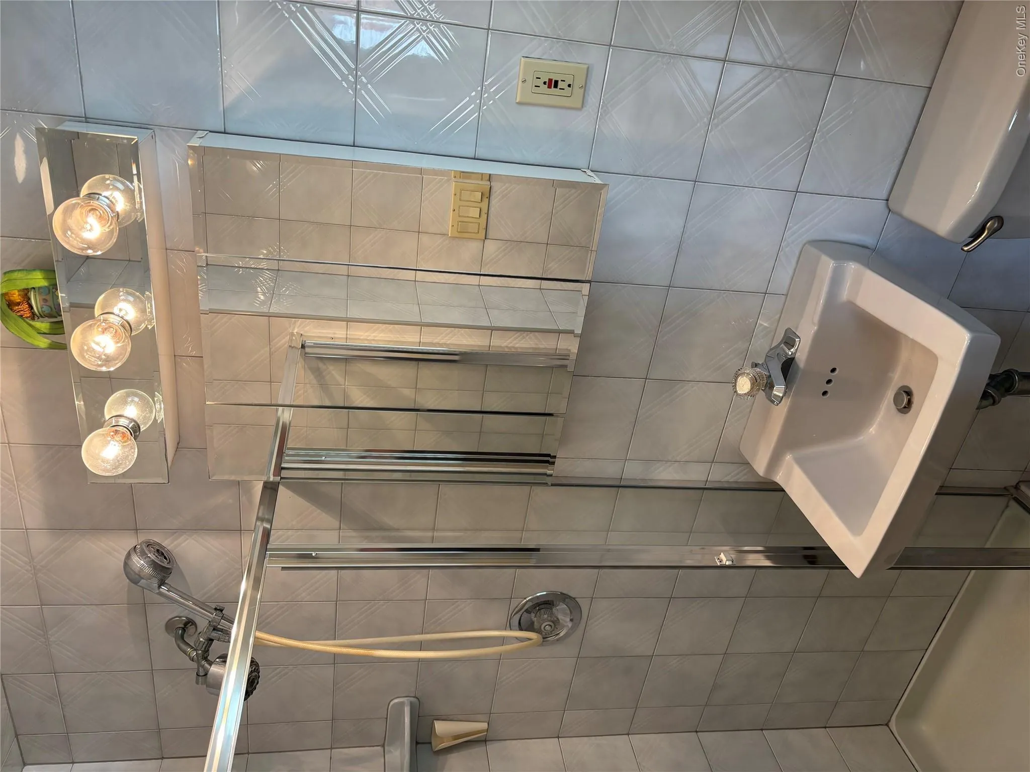 Primary en suite Primary en suite