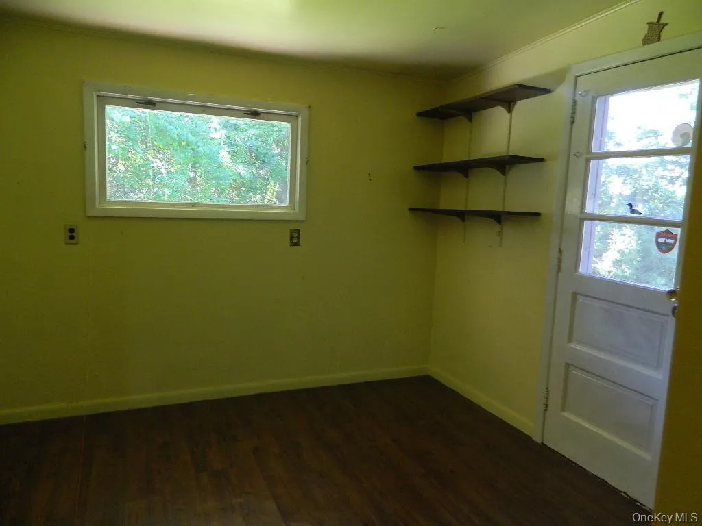 With exterior access With exterior access