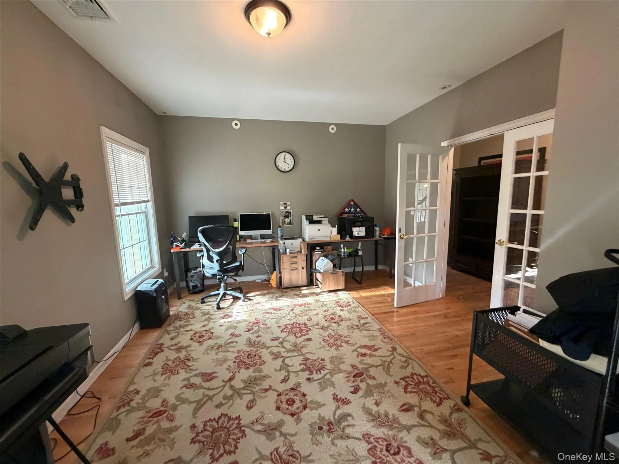 Currently being used as an office, this room offers a ton of additional space for many uses. Currently being used as an office, this room offers a ton of additional space for many uses.