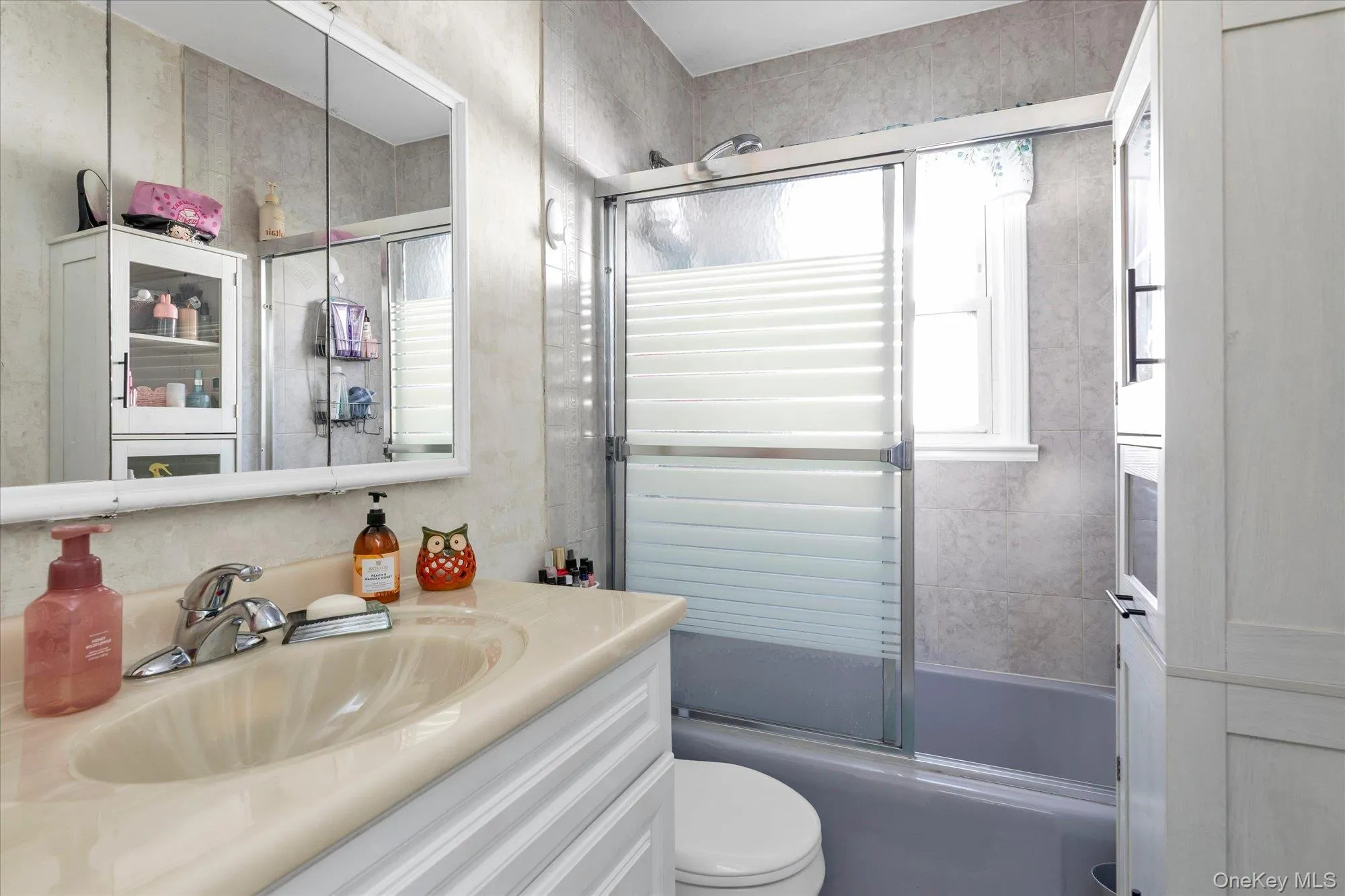 3265 Brower Avenue, Hempstead, NY, 3 Bedrooms Bedrooms, 8 Rooms Rooms,2 BathroomsBathrooms,Residential,For Rent,Brower,0,1055568 3265 Brower Avenue, Hempstead, NY, 3 Bedrooms Bedrooms, 8 Rooms Rooms,2 BathroomsBathrooms,Residential,For Rent,Brower,0,1055568