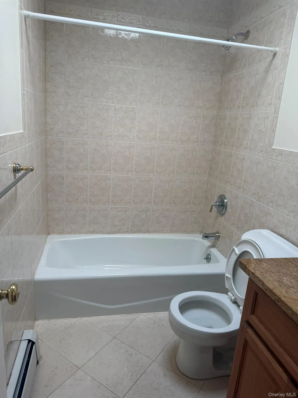 144-47 28th Avenue, New York, NY, 3 Bedrooms Bedrooms, 5 Rooms Rooms,1 BathroomBathrooms,Residential Lease,For Rent,28th,0,1055570 144-47 28th Avenue, New York, NY, 3 Bedrooms Bedrooms, 5 Rooms Rooms,1 BathroomBathrooms,Residential Lease,For Rent,28th,0,1055570