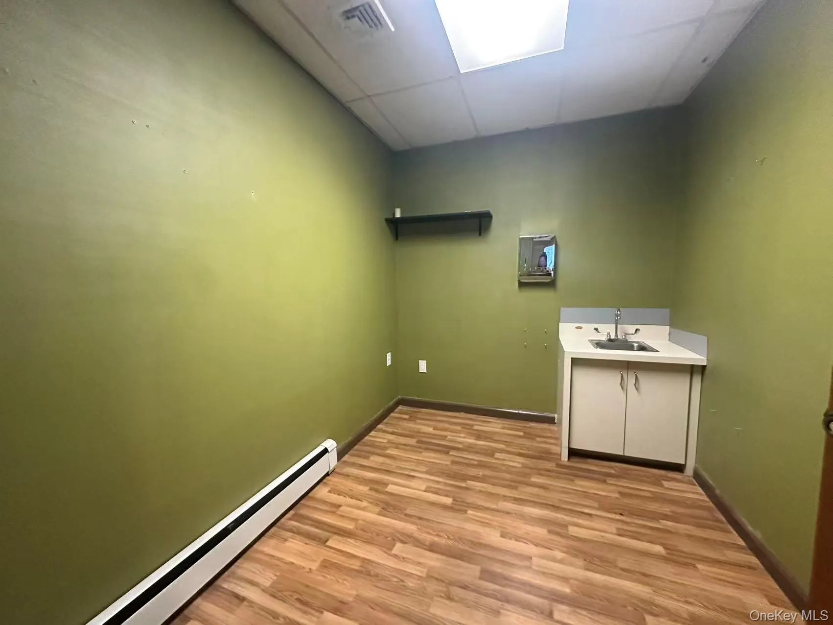 72 Franklin Avenue, Hempstead, NY, ,Commercial Lease,For Rent,Franklin,0,1055572 72 Franklin Avenue, Hempstead, NY, ,Commercial Lease,For Rent,Franklin,0,1055572