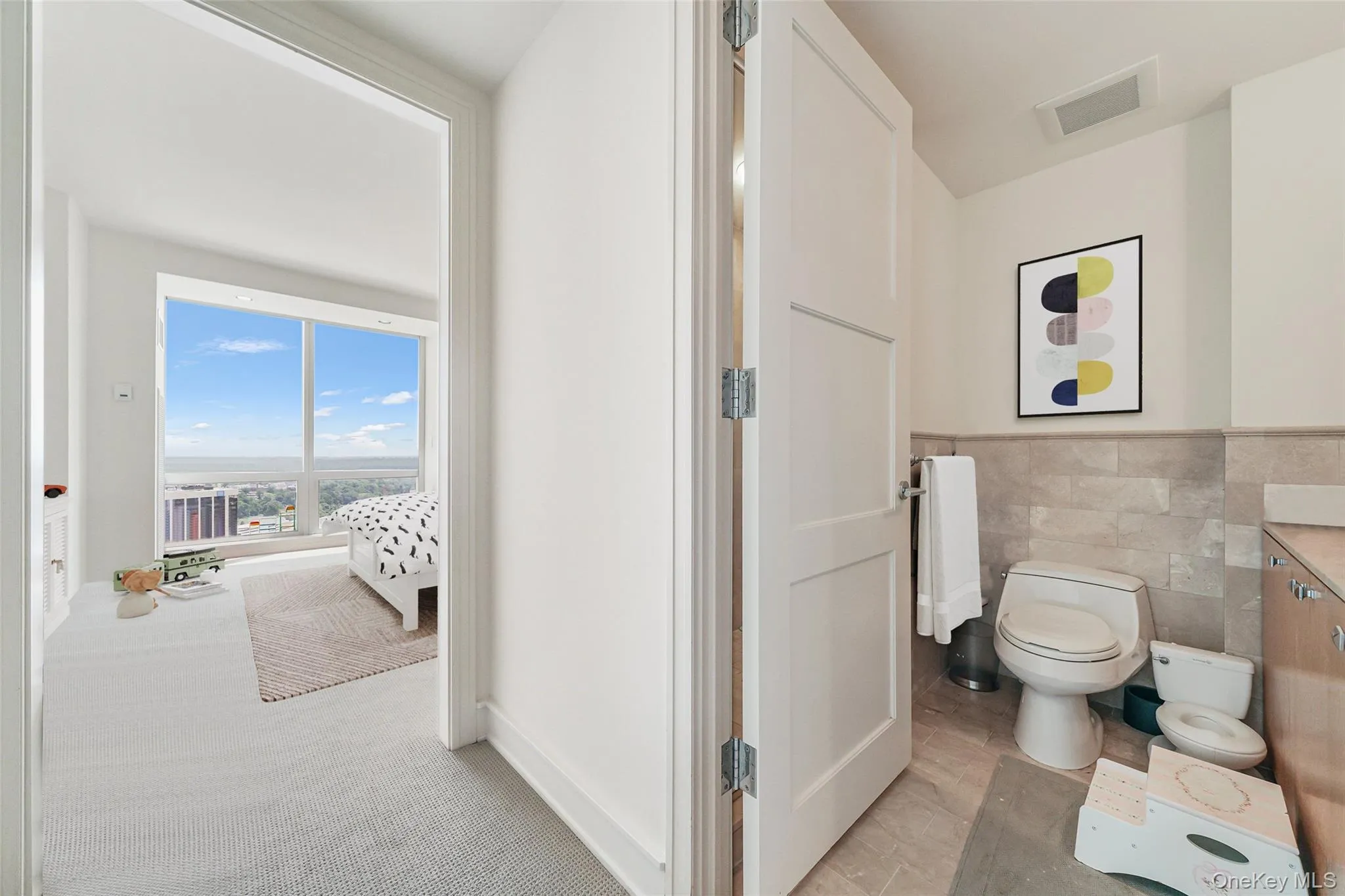 1 Renaissance Square, White Plains, NY, 2 Bedrooms Bedrooms, 6 Rooms Rooms,3 BathroomsBathrooms,Residential Lease,For Rent,Renaissance,0,1055578 1 Renaissance Square, White Plains, NY, 2 Bedrooms Bedrooms, 6 Rooms Rooms,3 BathroomsBathrooms,Residential Lease,For Rent,Renaissance,0,1055578