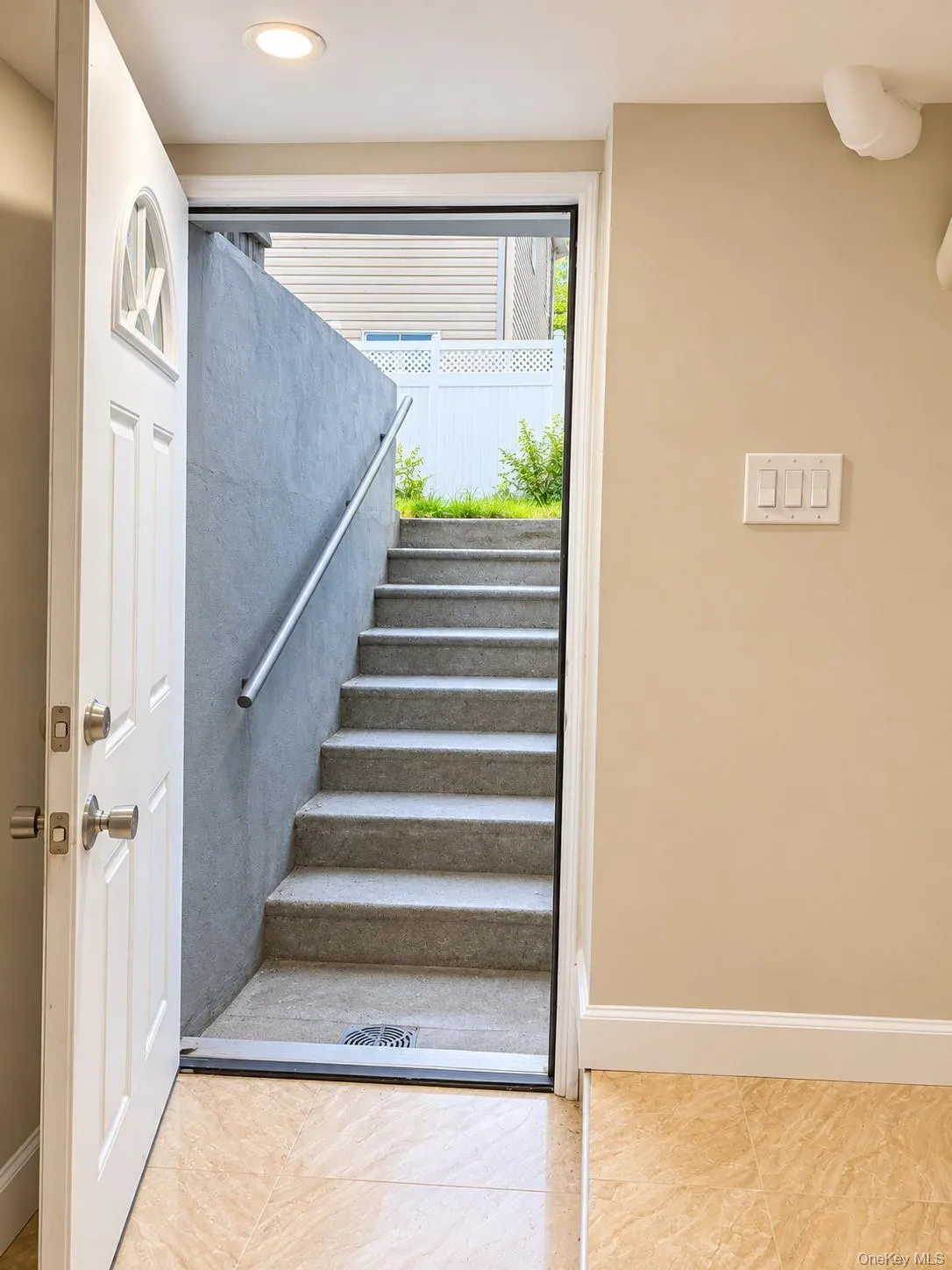 459 Roquette Avenue, North Hempstead, NY, 4 Bedrooms Bedrooms, 6 Rooms Rooms,2 BathroomsBathrooms,Residential,For Rent,Roquette,0,1055587 459 Roquette Avenue, North Hempstead, NY, 4 Bedrooms Bedrooms, 6 Rooms Rooms,2 BathroomsBathrooms,Residential,For Rent,Roquette,0,1055587