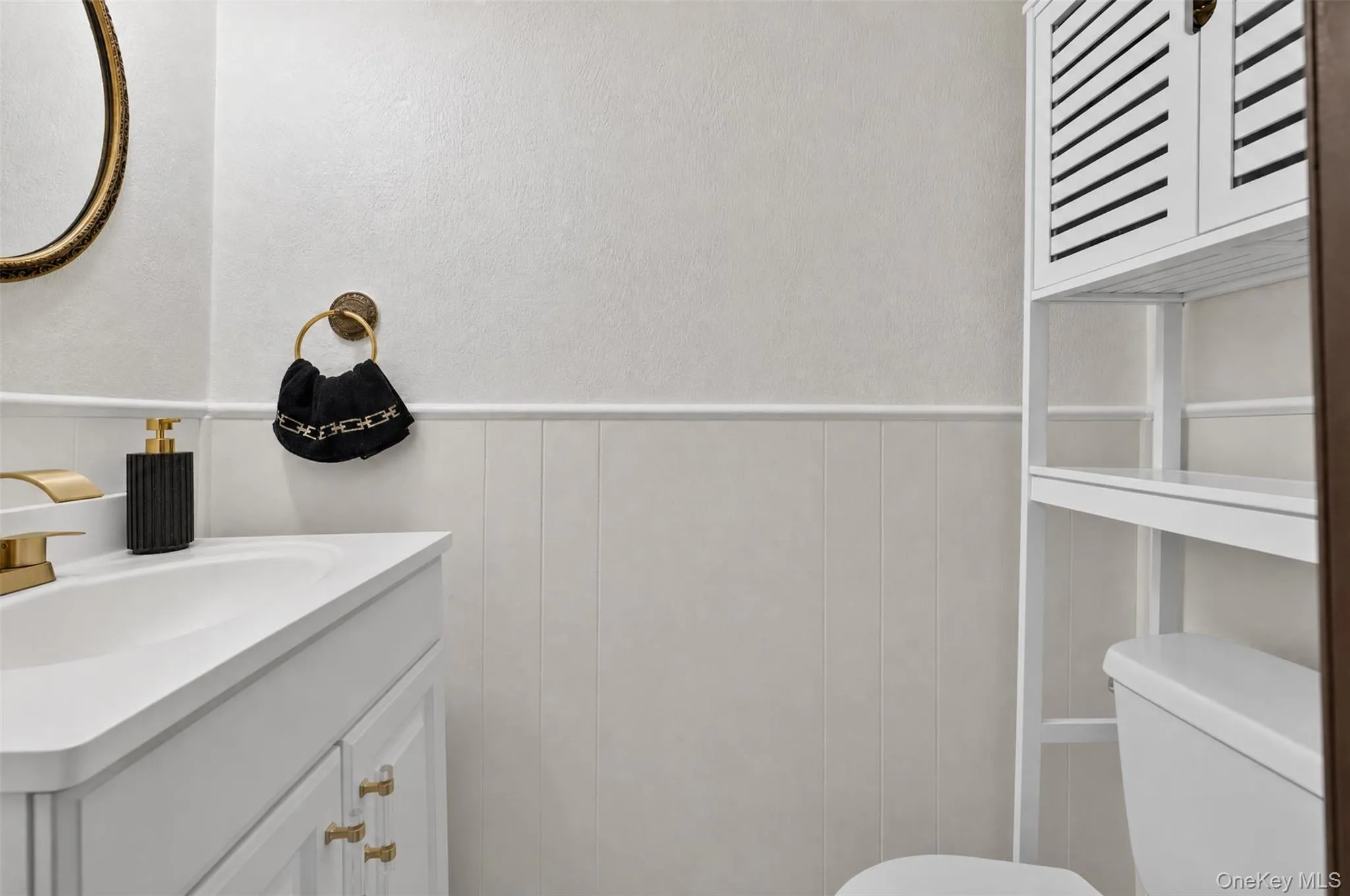 2518 Glebe Avenue, New York, NY, 3 Bedrooms Bedrooms, 10 Rooms Rooms,1 BathroomBathrooms,Residential,For Rent,Glebe,0,1055590 2518 Glebe Avenue, New York, NY, 3 Bedrooms Bedrooms, 10 Rooms Rooms,1 BathroomBathrooms,Residential,For Rent,Glebe,0,1055590