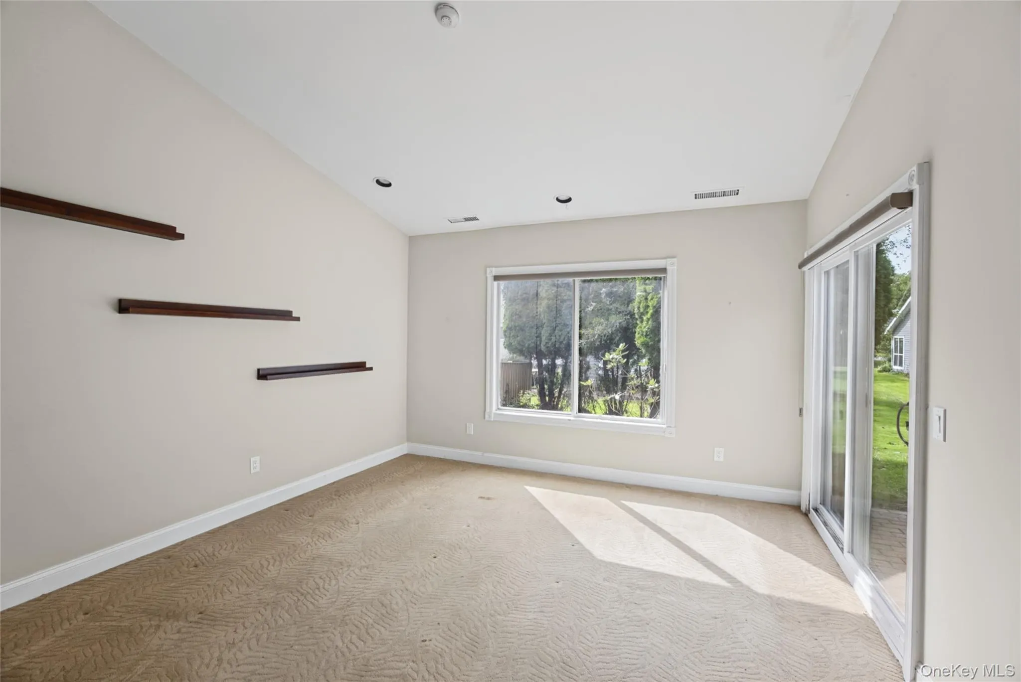 65 Eric Drive, Brookhaven, NY, 2 Bedrooms Bedrooms, 5 Rooms Rooms,2 BathroomsBathrooms,Residential,For Rent,Eric,0,1055595 65 Eric Drive, Brookhaven, NY, 2 Bedrooms Bedrooms, 5 Rooms Rooms,2 BathroomsBathrooms,Residential,For Rent,Eric,0,1055595