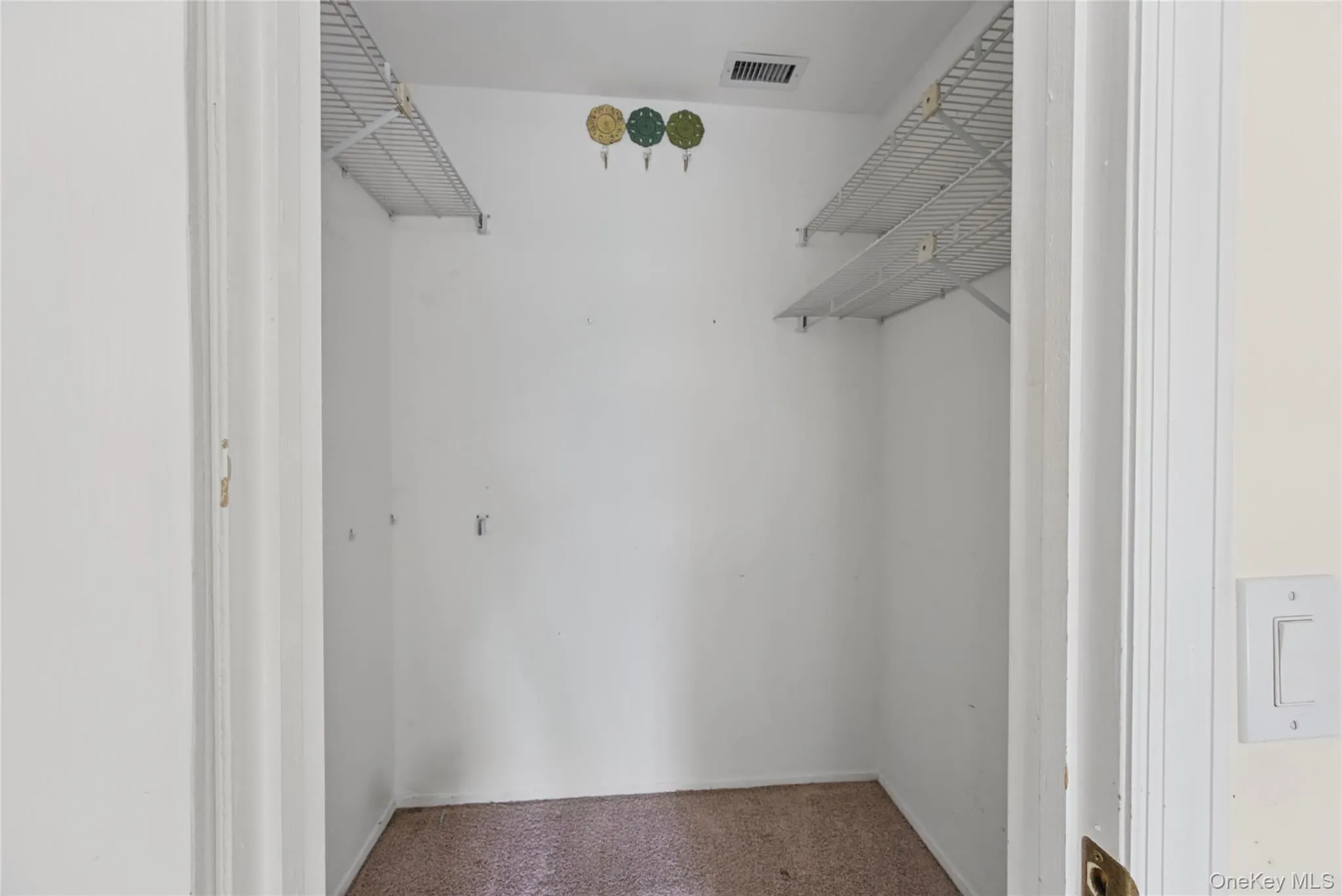 65 Eric Drive, Brookhaven, NY, 2 Bedrooms Bedrooms, 5 Rooms Rooms,2 BathroomsBathrooms,Residential,For Rent,Eric,0,1055595 65 Eric Drive, Brookhaven, NY, 2 Bedrooms Bedrooms, 5 Rooms Rooms,2 BathroomsBathrooms,Residential,For Rent,Eric,0,1055595