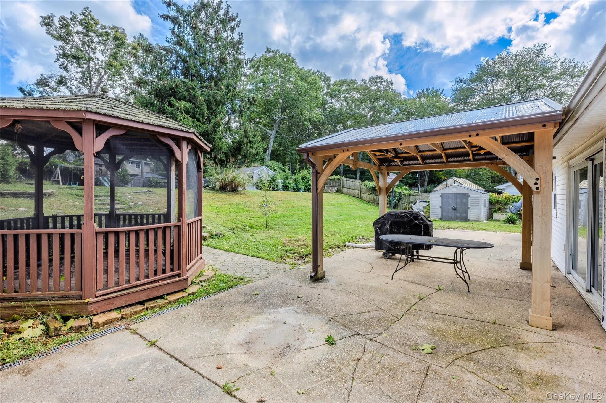 23 Wedgewood Drive, Brookhaven, NY, 4 Bedrooms Bedrooms, 8 Rooms Rooms,2 BathroomsBathrooms,Residential,For Rent,Wedgewood,0,1055596 23 Wedgewood Drive, Brookhaven, NY, 4 Bedrooms Bedrooms, 8 Rooms Rooms,2 BathroomsBathrooms,Residential,For Rent,Wedgewood,0,1055596