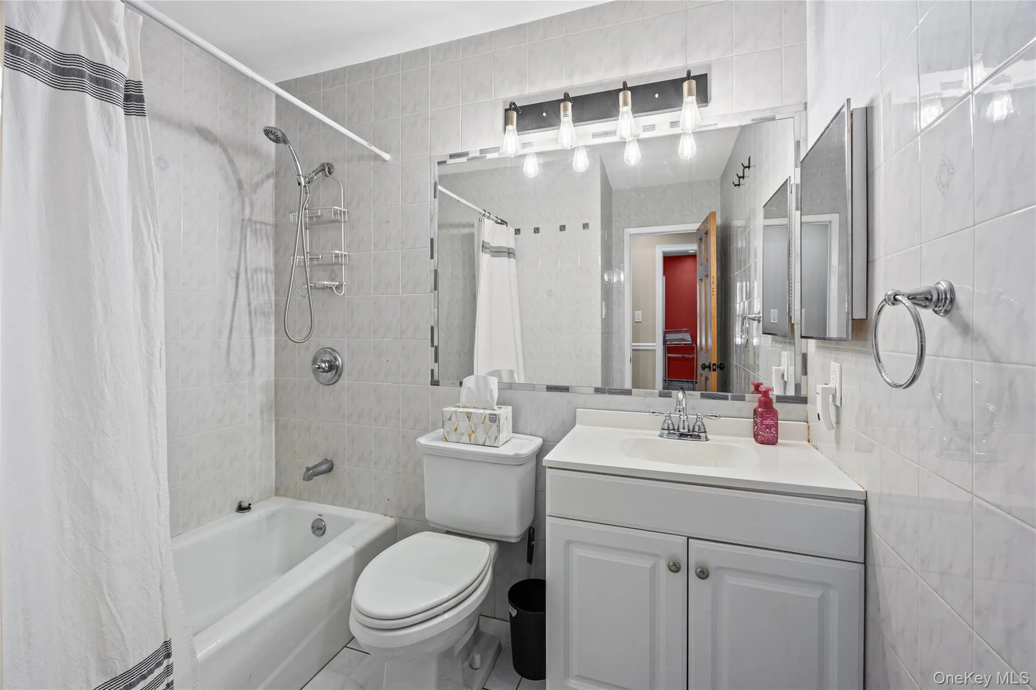 23 Wedgewood Drive, Brookhaven, NY, 4 Bedrooms Bedrooms, 8 Rooms Rooms,2 BathroomsBathrooms,Residential,For Rent,Wedgewood,0,1055596 23 Wedgewood Drive, Brookhaven, NY, 4 Bedrooms Bedrooms, 8 Rooms Rooms,2 BathroomsBathrooms,Residential,For Rent,Wedgewood,0,1055596
