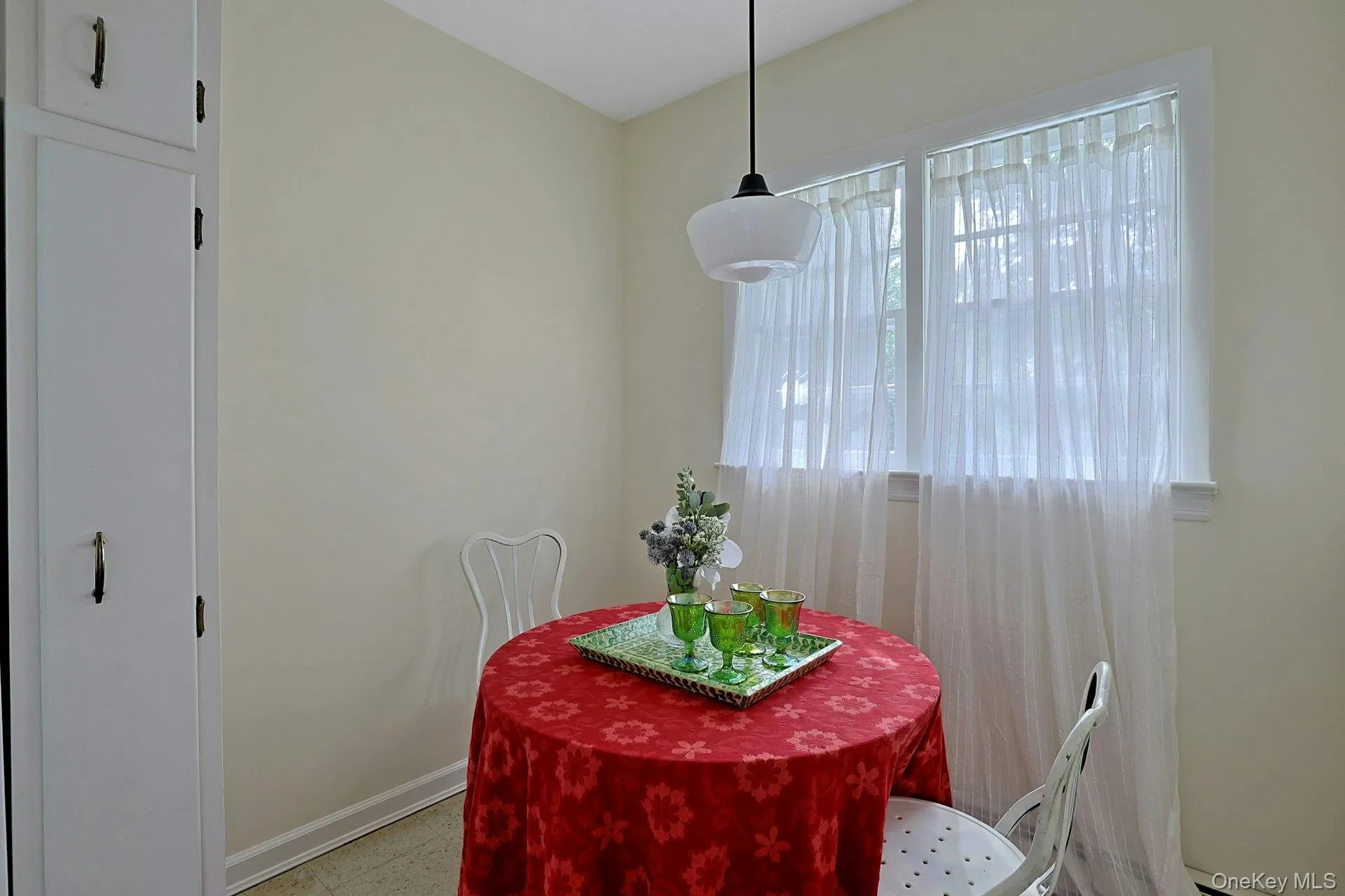 51 Roosevelt Street, Orangetown, NY, 3 Bedrooms Bedrooms, 8 Rooms Rooms,2 BathroomsBathrooms,Residential,For Rent,Roosevelt,0,1055600 51 Roosevelt Street, Orangetown, NY, 3 Bedrooms Bedrooms, 8 Rooms Rooms,2 BathroomsBathrooms,Residential,For Rent,Roosevelt,0,1055600
