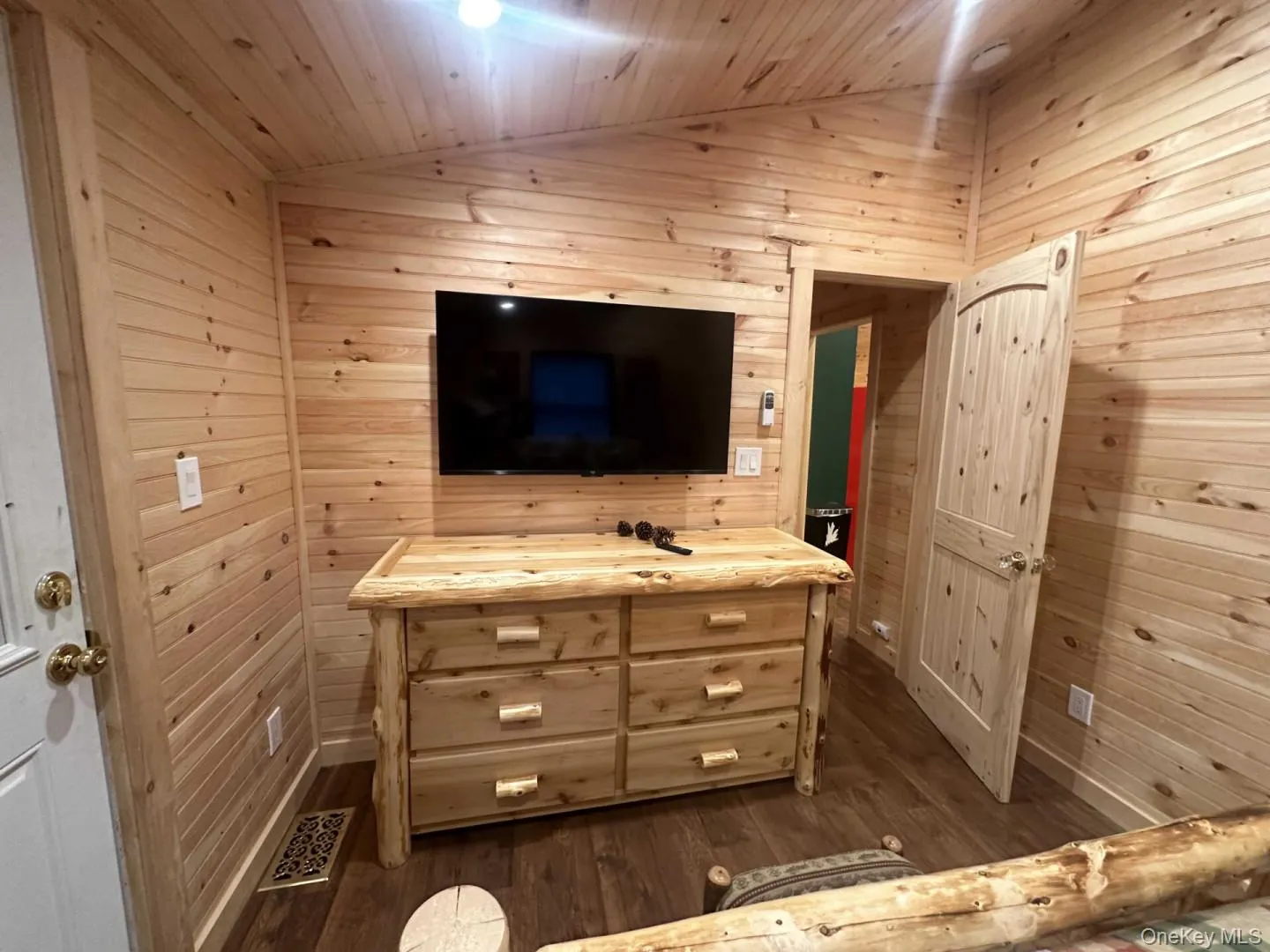 989 Chiloway Road, Colchester, NY, 2 Bedrooms Bedrooms, 12 Rooms Rooms,1 BathroomBathrooms,Residential,For Rent,Chiloway,0,1055603 989 Chiloway Road, Colchester, NY, 2 Bedrooms Bedrooms, 12 Rooms Rooms,1 BathroomBathrooms,Residential,For Rent,Chiloway,0,1055603