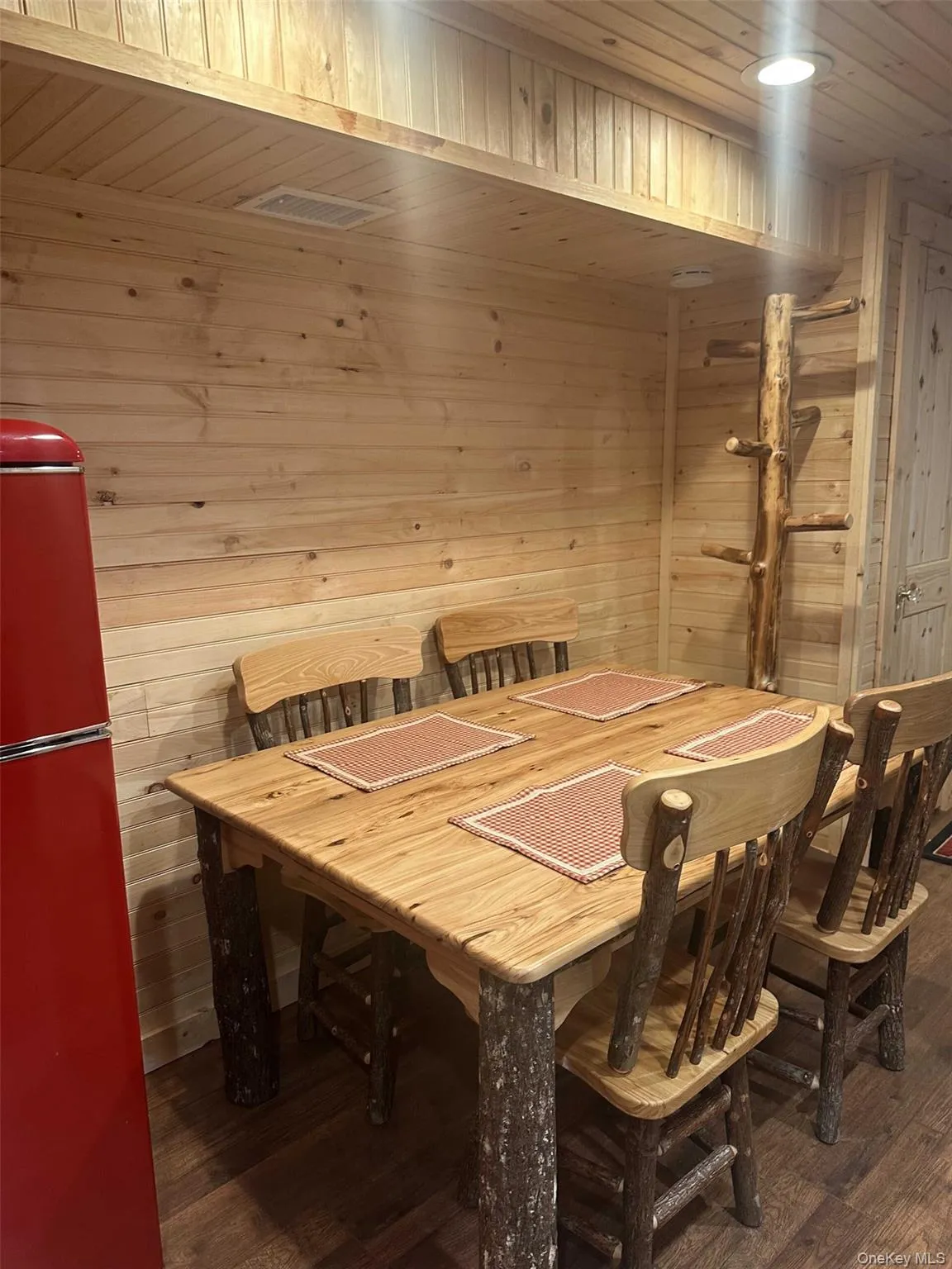 989 Chiloway Road, Colchester, NY, 2 Bedrooms Bedrooms, 12 Rooms Rooms,1 BathroomBathrooms,Residential,For Rent,Chiloway,0,1055603 989 Chiloway Road, Colchester, NY, 2 Bedrooms Bedrooms, 12 Rooms Rooms,1 BathroomBathrooms,Residential,For Rent,Chiloway,0,1055603
