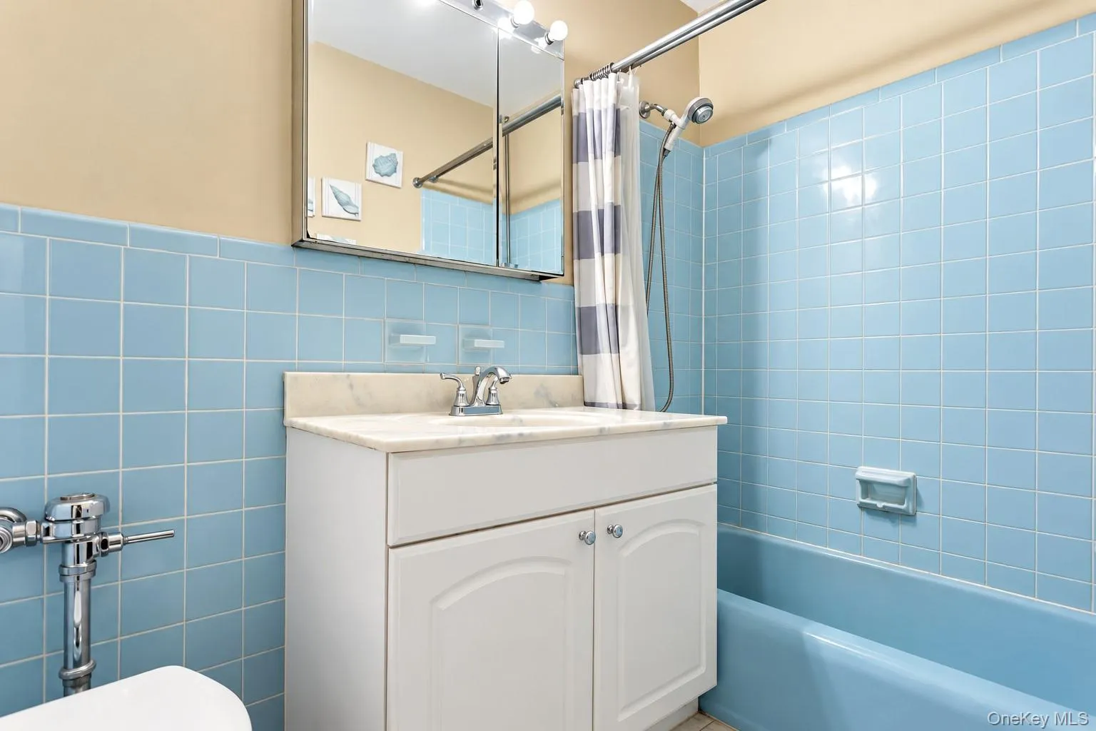 333 Broadway, Long Beach, NY, 1 Bedroom Bedrooms, 3 Rooms Rooms,1 BathroomBathrooms,Residential,For Rent,Broadway,0,1055608 333 Broadway, Long Beach, NY, 1 Bedroom Bedrooms, 3 Rooms Rooms,1 BathroomBathrooms,Residential,For Rent,Broadway,0,1055608