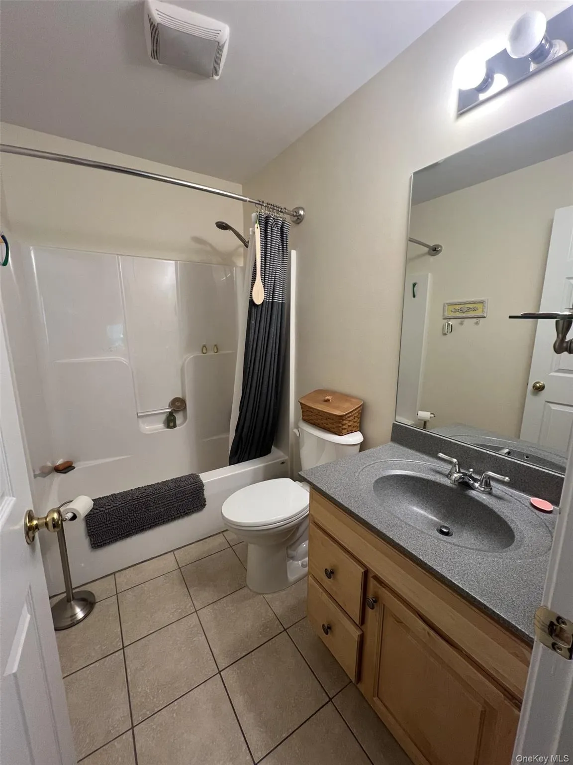 2 Seeley Bull Street, Monroe, NY, 2 Bedrooms Bedrooms, 6 Rooms Rooms,2 BathroomsBathrooms,Residential,For Rent,Seeley Bull,0,1055610 2 Seeley Bull Street, Monroe, NY, 2 Bedrooms Bedrooms, 6 Rooms Rooms,2 BathroomsBathrooms,Residential,For Rent,Seeley Bull,0,1055610