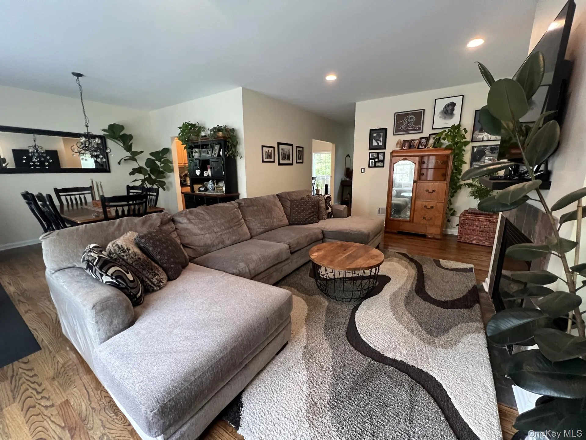 2 Seeley Bull Street, Monroe, NY, 2 Bedrooms Bedrooms, 6 Rooms Rooms,2 BathroomsBathrooms,Residential,For Rent,Seeley Bull,0,1055610 2 Seeley Bull Street, Monroe, NY, 2 Bedrooms Bedrooms, 6 Rooms Rooms,2 BathroomsBathrooms,Residential,For Rent,Seeley Bull,0,1055610