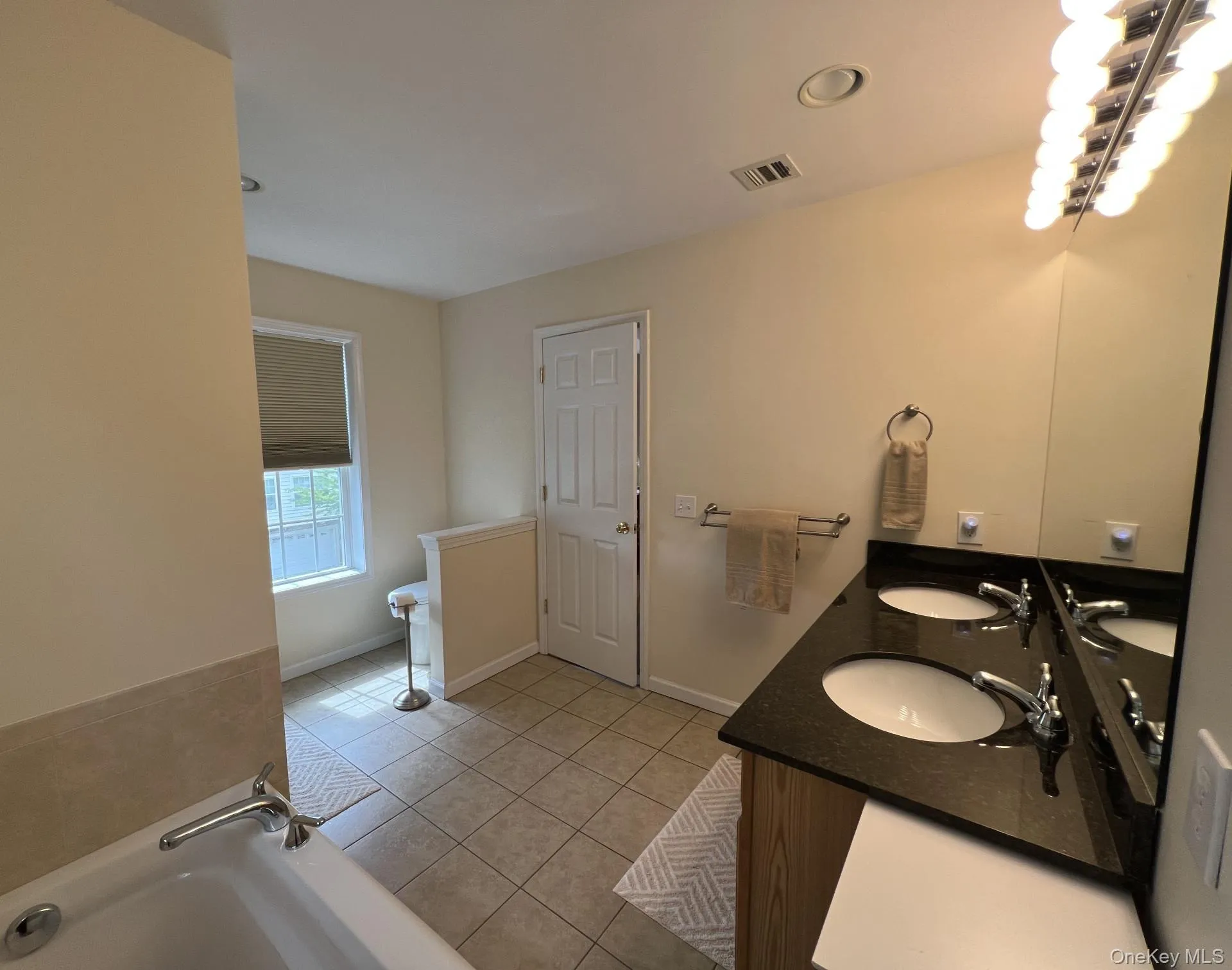 2 Seeley Bull Street, Monroe, NY, 2 Bedrooms Bedrooms, 6 Rooms Rooms,2 BathroomsBathrooms,Residential,For Rent,Seeley Bull,0,1055610 2 Seeley Bull Street, Monroe, NY, 2 Bedrooms Bedrooms, 6 Rooms Rooms,2 BathroomsBathrooms,Residential,For Rent,Seeley Bull,0,1055610