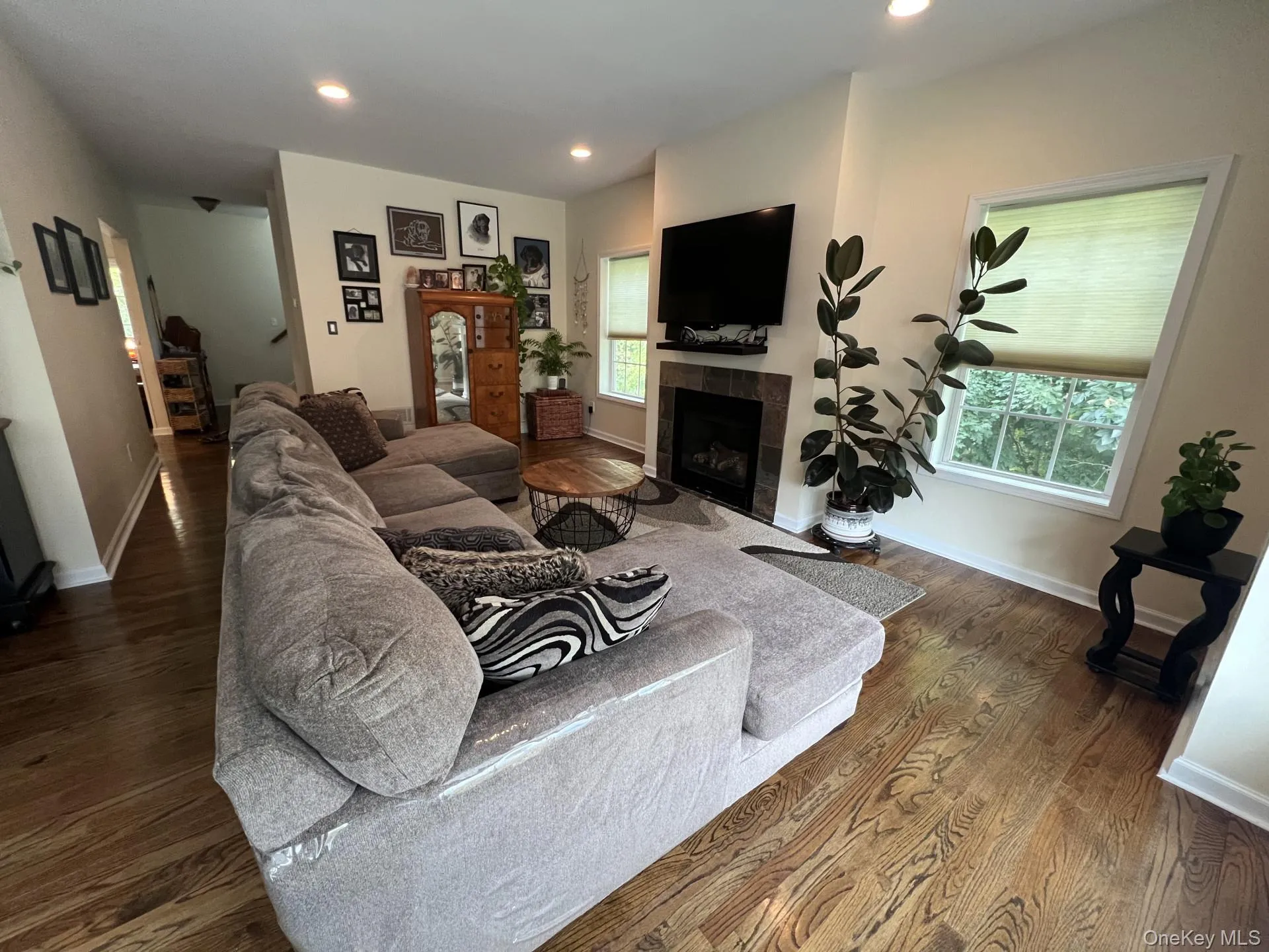 2 Seeley Bull Street, Monroe, NY, 2 Bedrooms Bedrooms, 6 Rooms Rooms,2 BathroomsBathrooms,Residential,For Rent,Seeley Bull,0,1055610 2 Seeley Bull Street, Monroe, NY, 2 Bedrooms Bedrooms, 6 Rooms Rooms,2 BathroomsBathrooms,Residential,For Rent,Seeley Bull,0,1055610
