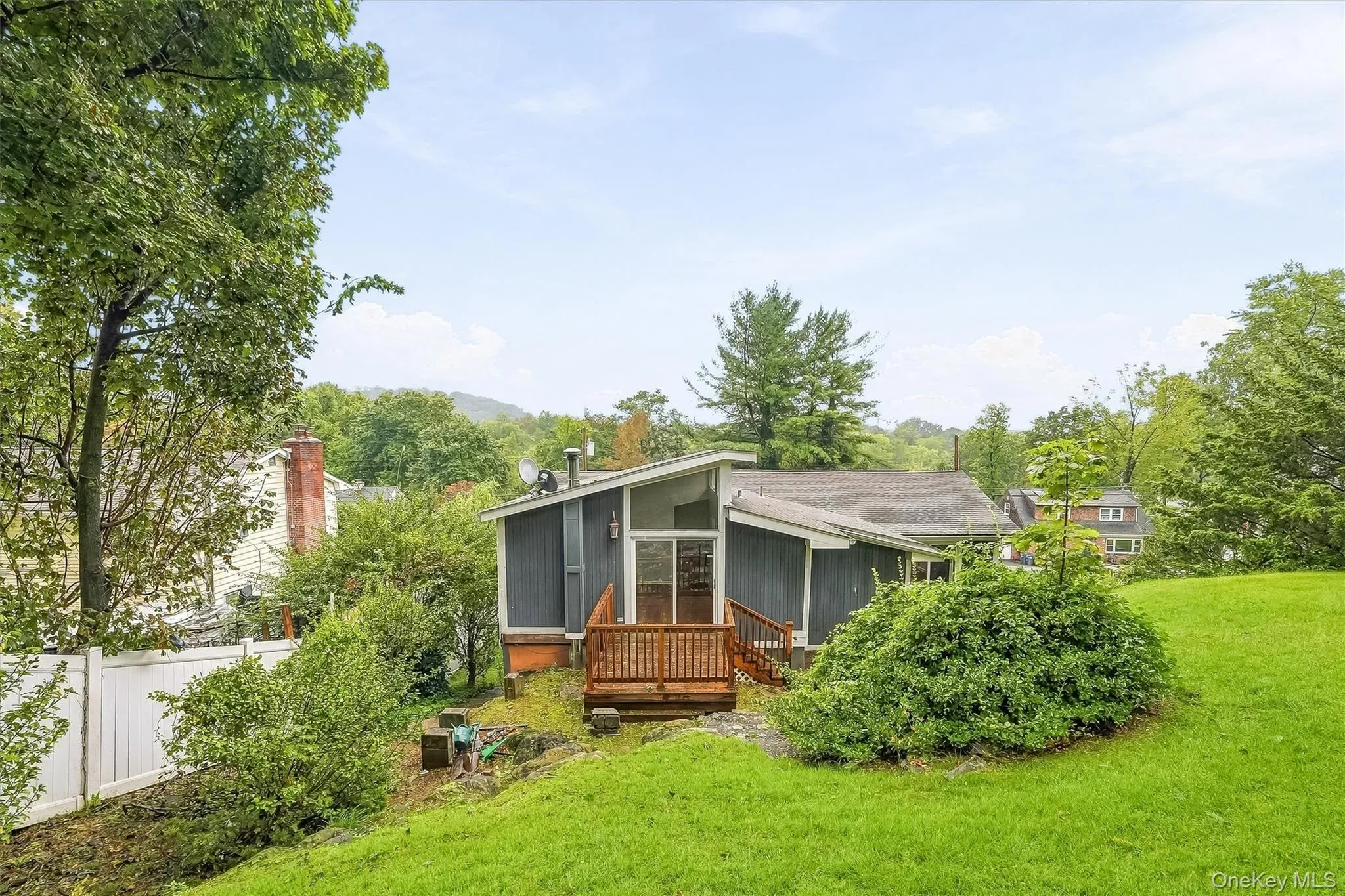 83 Edgepark Road, Greenburgh, NY, 3 Bedrooms Bedrooms, 6 Rooms Rooms,2 BathroomsBathrooms,Residential,For Rent,Edgepark,0,1055611 83 Edgepark Road, Greenburgh, NY, 3 Bedrooms Bedrooms, 6 Rooms Rooms,2 BathroomsBathrooms,Residential,For Rent,Edgepark,0,1055611
