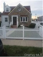 16 Stone Street, Hempstead, NY, 3 Bedrooms Bedrooms, 7 Rooms Rooms,2 BathroomsBathrooms,Residential,For Rent,Stone,0,1055614 16 Stone Street, Hempstead, NY, 3 Bedrooms Bedrooms, 7 Rooms Rooms,2 BathroomsBathrooms,Residential,For Rent,Stone,0,1055614