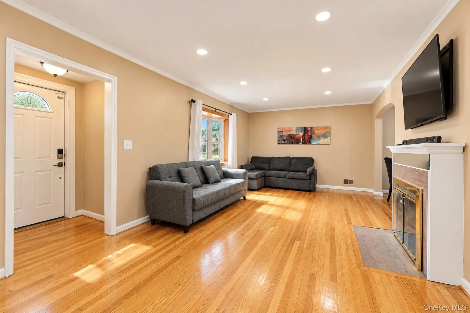 97 Page Avenue, Yonkers, NY, 3 Bedrooms Bedrooms, 7 Rooms Rooms,2 BathroomsBathrooms,Residential,For Rent,Page,0,1055624 97 Page Avenue, Yonkers, NY, 3 Bedrooms Bedrooms, 7 Rooms Rooms,2 BathroomsBathrooms,Residential,For Rent,Page,0,1055624