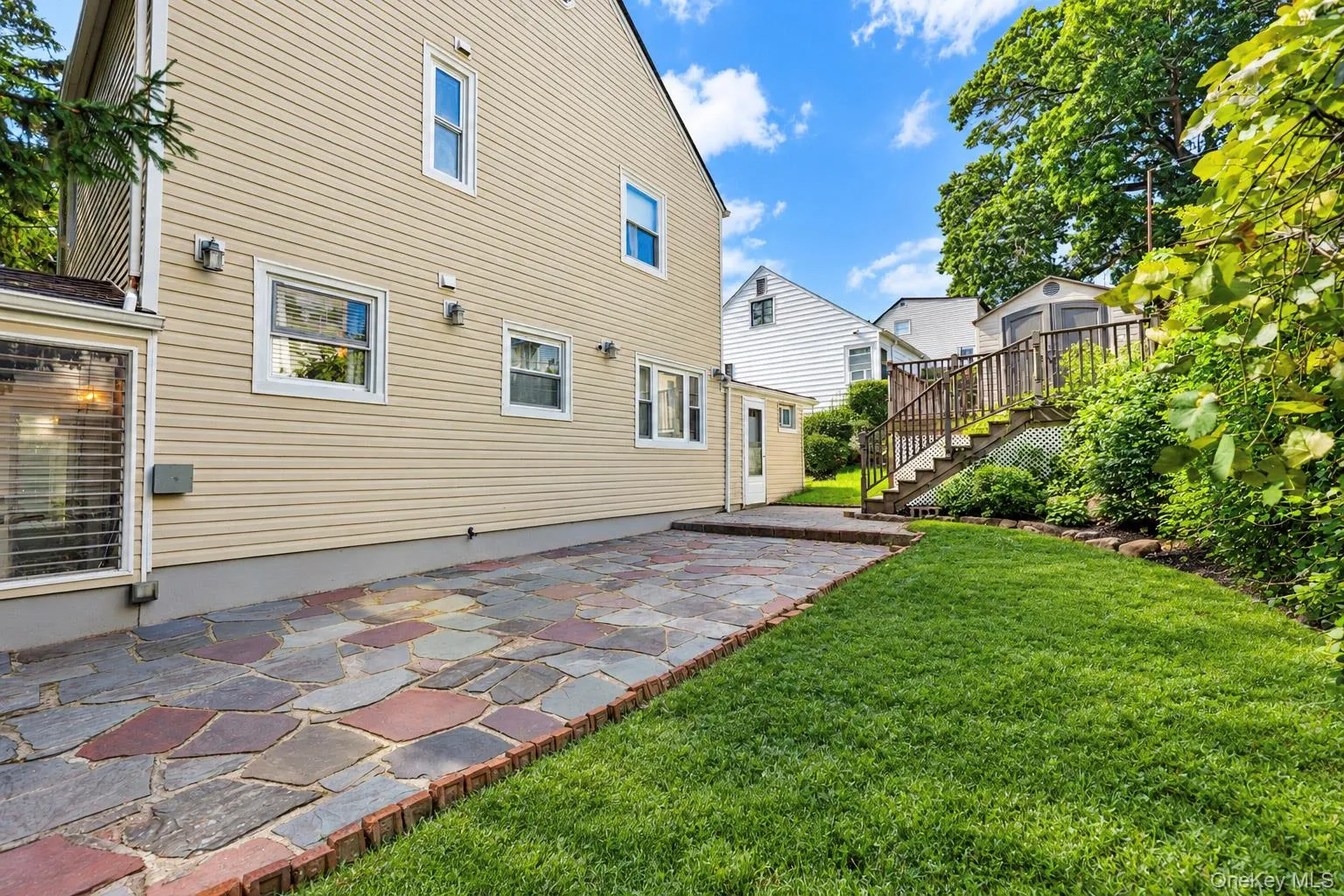 97 Page Avenue, Yonkers, NY, 3 Bedrooms Bedrooms, 7 Rooms Rooms,2 BathroomsBathrooms,Residential,For Rent,Page,0,1055624 97 Page Avenue, Yonkers, NY, 3 Bedrooms Bedrooms, 7 Rooms Rooms,2 BathroomsBathrooms,Residential,For Rent,Page,0,1055624