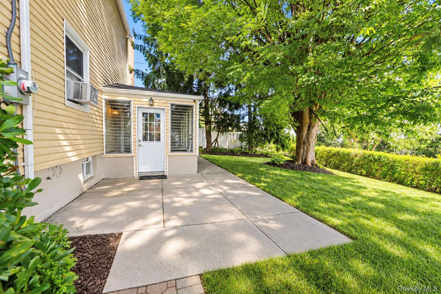 97 Page Avenue, Yonkers, NY, 3 Bedrooms Bedrooms, 7 Rooms Rooms,2 BathroomsBathrooms,Residential,For Rent,Page,0,1055624 97 Page Avenue, Yonkers, NY, 3 Bedrooms Bedrooms, 7 Rooms Rooms,2 BathroomsBathrooms,Residential,For Rent,Page,0,1055624