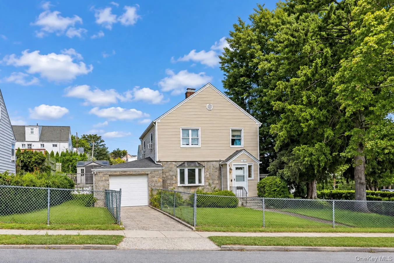 97 Page Avenue, Yonkers, NY, 3 Bedrooms Bedrooms, 7 Rooms Rooms,2 BathroomsBathrooms,Residential,For Rent,Page,0,1055624 97 Page Avenue, Yonkers, NY, 3 Bedrooms Bedrooms, 7 Rooms Rooms,2 BathroomsBathrooms,Residential,For Rent,Page,0,1055624