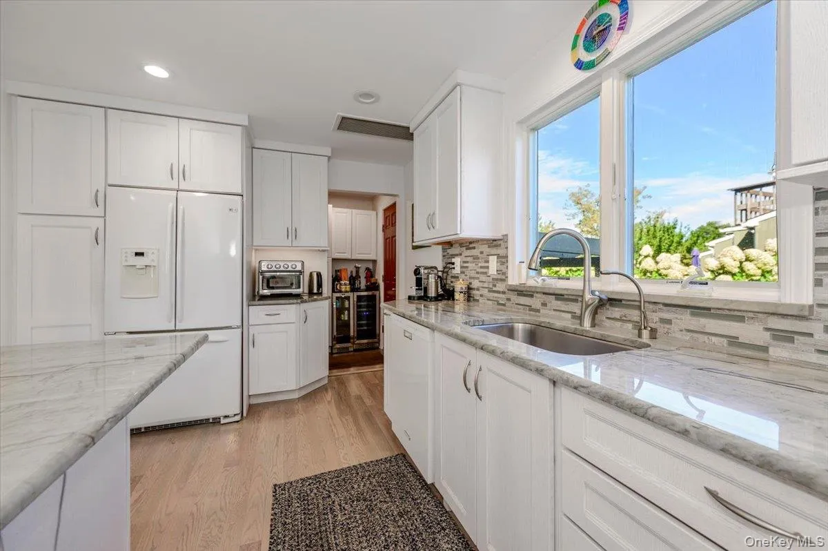 132 Blackheath Road, Hempstead, NY, 4 Bedrooms Bedrooms, 8 Rooms Rooms,3 BathroomsBathrooms,Residential,For Rent,Blackheath,0,1055626 132 Blackheath Road, Hempstead, NY, 4 Bedrooms Bedrooms, 8 Rooms Rooms,3 BathroomsBathrooms,Residential,For Rent,Blackheath,0,1055626