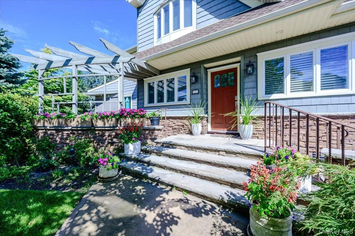 132 Blackheath Road, Hempstead, NY, 4 Bedrooms Bedrooms, 8 Rooms Rooms,3 BathroomsBathrooms,Residential,For Rent,Blackheath,0,1055626 132 Blackheath Road, Hempstead, NY, 4 Bedrooms Bedrooms, 8 Rooms Rooms,3 BathroomsBathrooms,Residential,For Rent,Blackheath,0,1055626