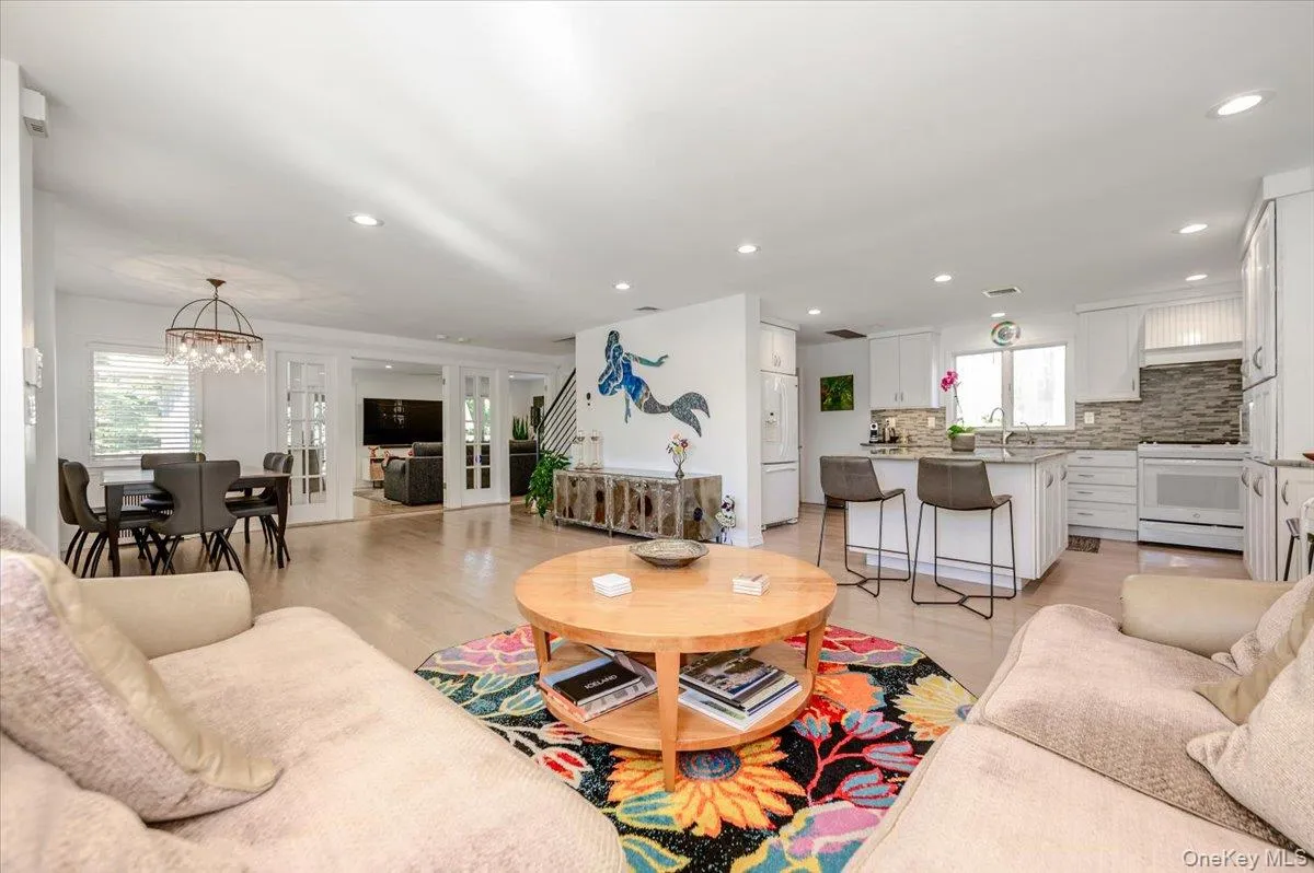 132 Blackheath Road, Hempstead, NY, 4 Bedrooms Bedrooms, 8 Rooms Rooms,3 BathroomsBathrooms,Residential,For Rent,Blackheath,0,1055626 132 Blackheath Road, Hempstead, NY, 4 Bedrooms Bedrooms, 8 Rooms Rooms,3 BathroomsBathrooms,Residential,For Rent,Blackheath,0,1055626