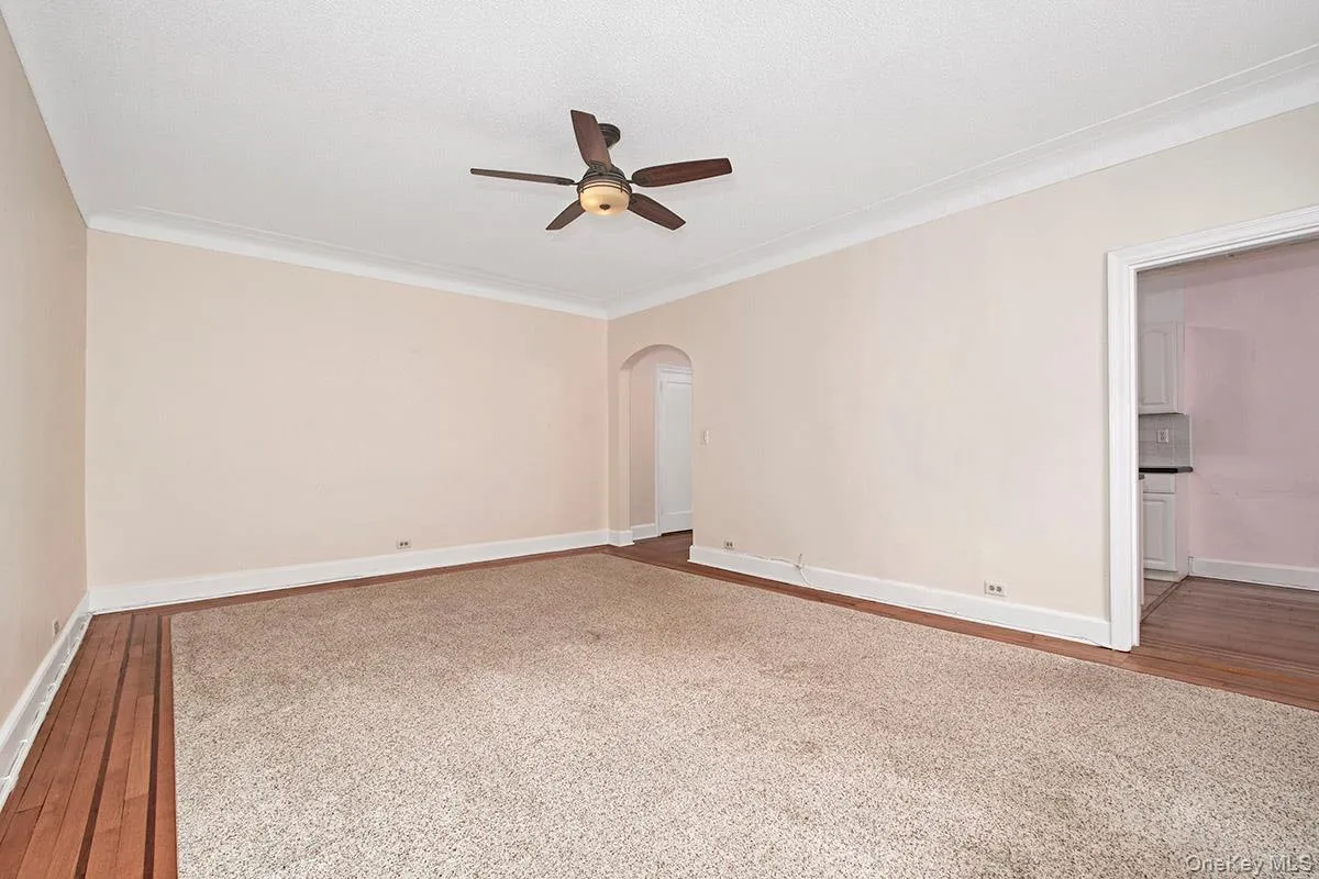 16 Chatsworth Avenue, Mamaroneck, NY, 1 Bedroom Bedrooms, 4 Rooms Rooms,1 BathroomBathrooms,Residential,For Rent,Chatsworth,0,1055632 16 Chatsworth Avenue, Mamaroneck, NY, 1 Bedroom Bedrooms, 4 Rooms Rooms,1 BathroomBathrooms,Residential,For Rent,Chatsworth,0,1055632