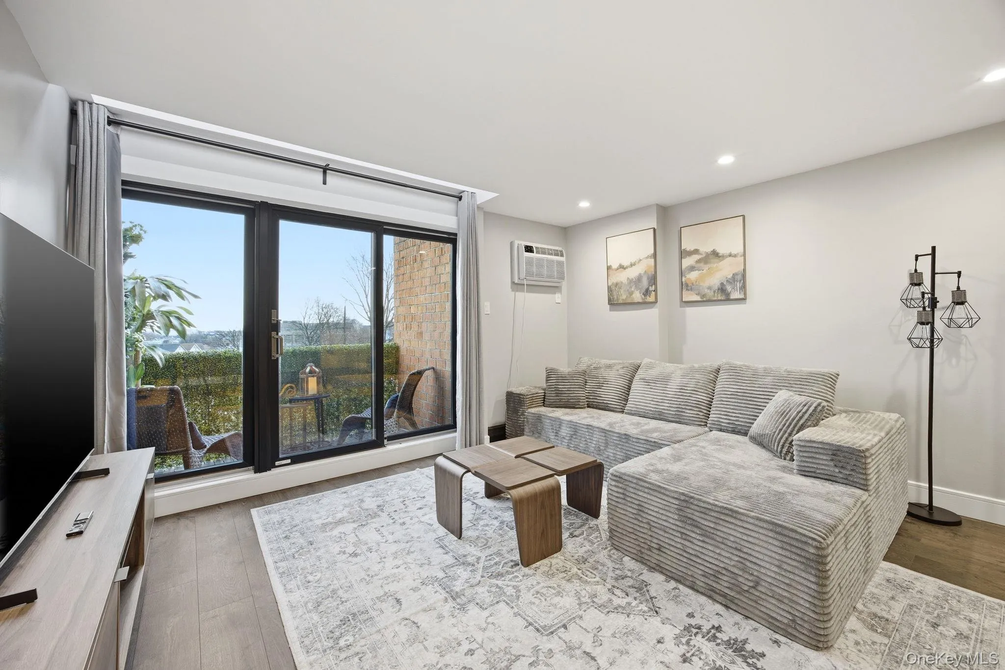 84-62 Austin Street, New York, NY, 1 Bedroom Bedrooms, 3 Rooms Rooms,1 BathroomBathrooms,Residential,For Rent,Austin,0,1055639 84-62 Austin Street, New York, NY, 1 Bedroom Bedrooms, 3 Rooms Rooms,1 BathroomBathrooms,Residential,For Rent,Austin,0,1055639