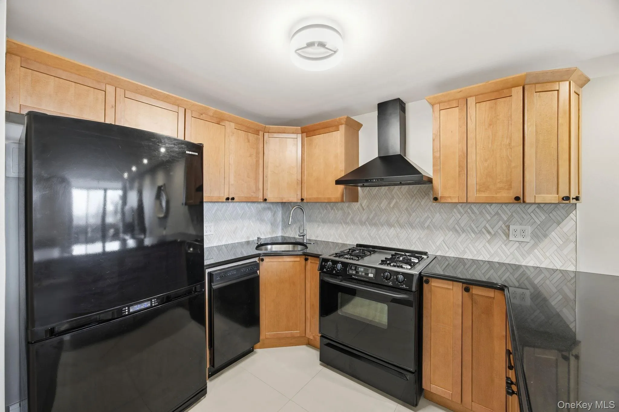 84-62 Austin Street, New York, NY, 1 Bedroom Bedrooms, 3 Rooms Rooms,1 BathroomBathrooms,Residential,For Rent,Austin,0,1055639 84-62 Austin Street, New York, NY, 1 Bedroom Bedrooms, 3 Rooms Rooms,1 BathroomBathrooms,Residential,For Rent,Austin,0,1055639