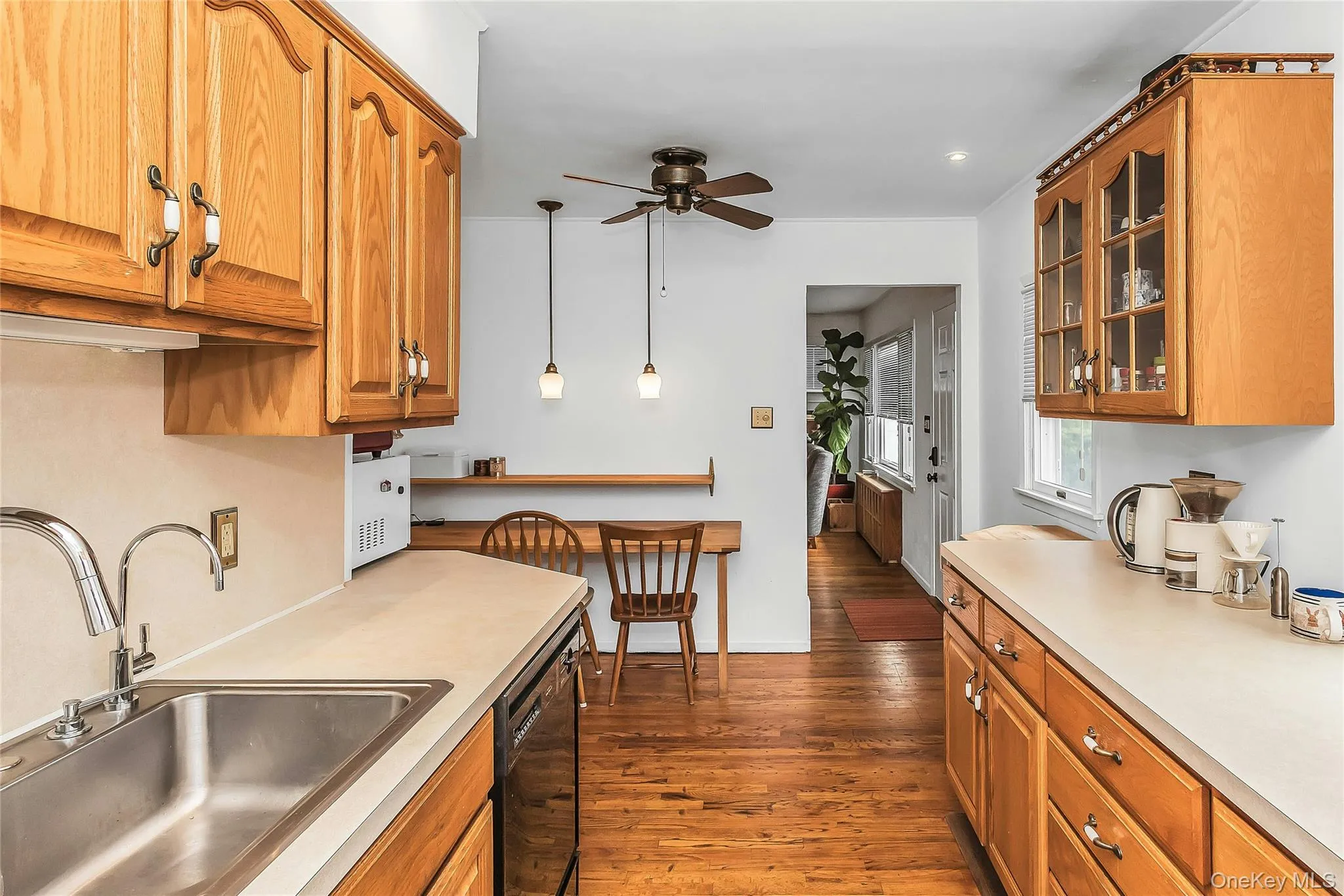 5 Plover Lane, Oyster Bay, NY, 2 Bedrooms Bedrooms, 5 Rooms Rooms,1 BathroomBathrooms,Residential,For Rent,Plover,0,1055640 5 Plover Lane, Oyster Bay, NY, 2 Bedrooms Bedrooms, 5 Rooms Rooms,1 BathroomBathrooms,Residential,For Rent,Plover,0,1055640