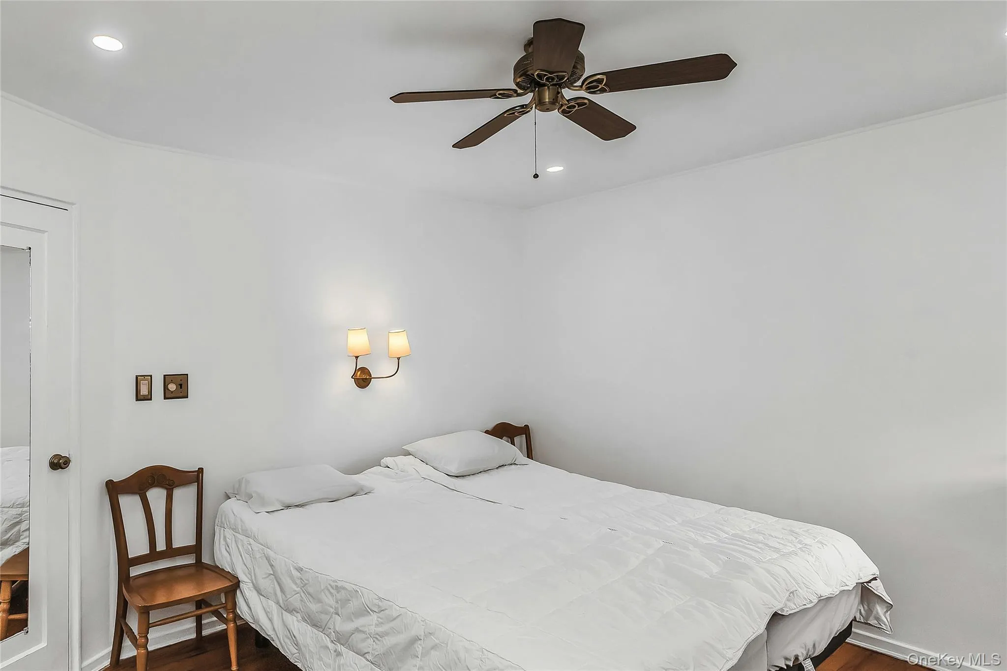 5 Plover Lane, Oyster Bay, NY, 2 Bedrooms Bedrooms, 5 Rooms Rooms,1 BathroomBathrooms,Residential,For Rent,Plover,0,1055640 5 Plover Lane, Oyster Bay, NY, 2 Bedrooms Bedrooms, 5 Rooms Rooms,1 BathroomBathrooms,Residential,For Rent,Plover,0,1055640