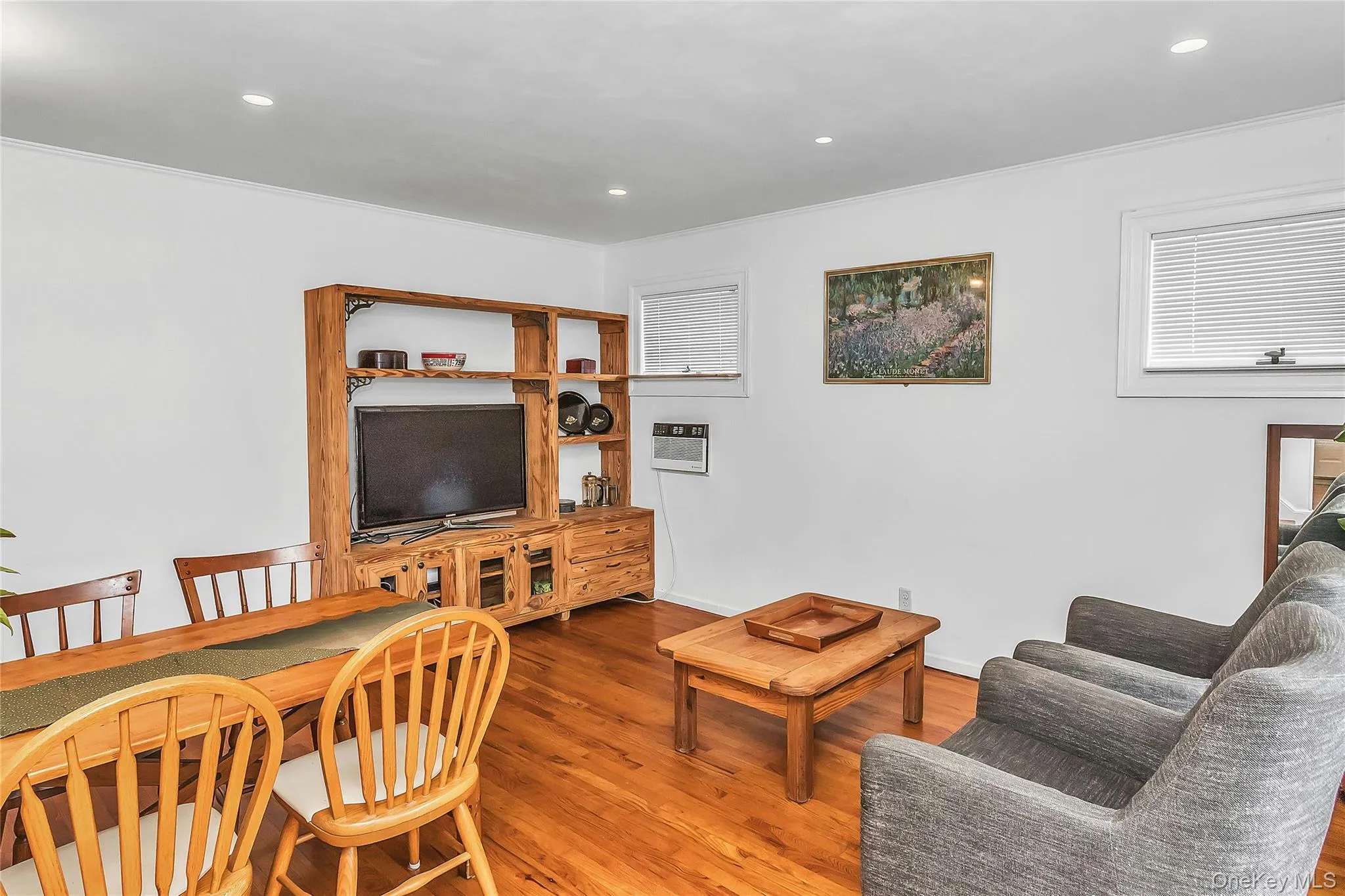 5 Plover Lane, Oyster Bay, NY, 2 Bedrooms Bedrooms, 5 Rooms Rooms,1 BathroomBathrooms,Residential,For Rent,Plover,0,1055640 5 Plover Lane, Oyster Bay, NY, 2 Bedrooms Bedrooms, 5 Rooms Rooms,1 BathroomBathrooms,Residential,For Rent,Plover,0,1055640