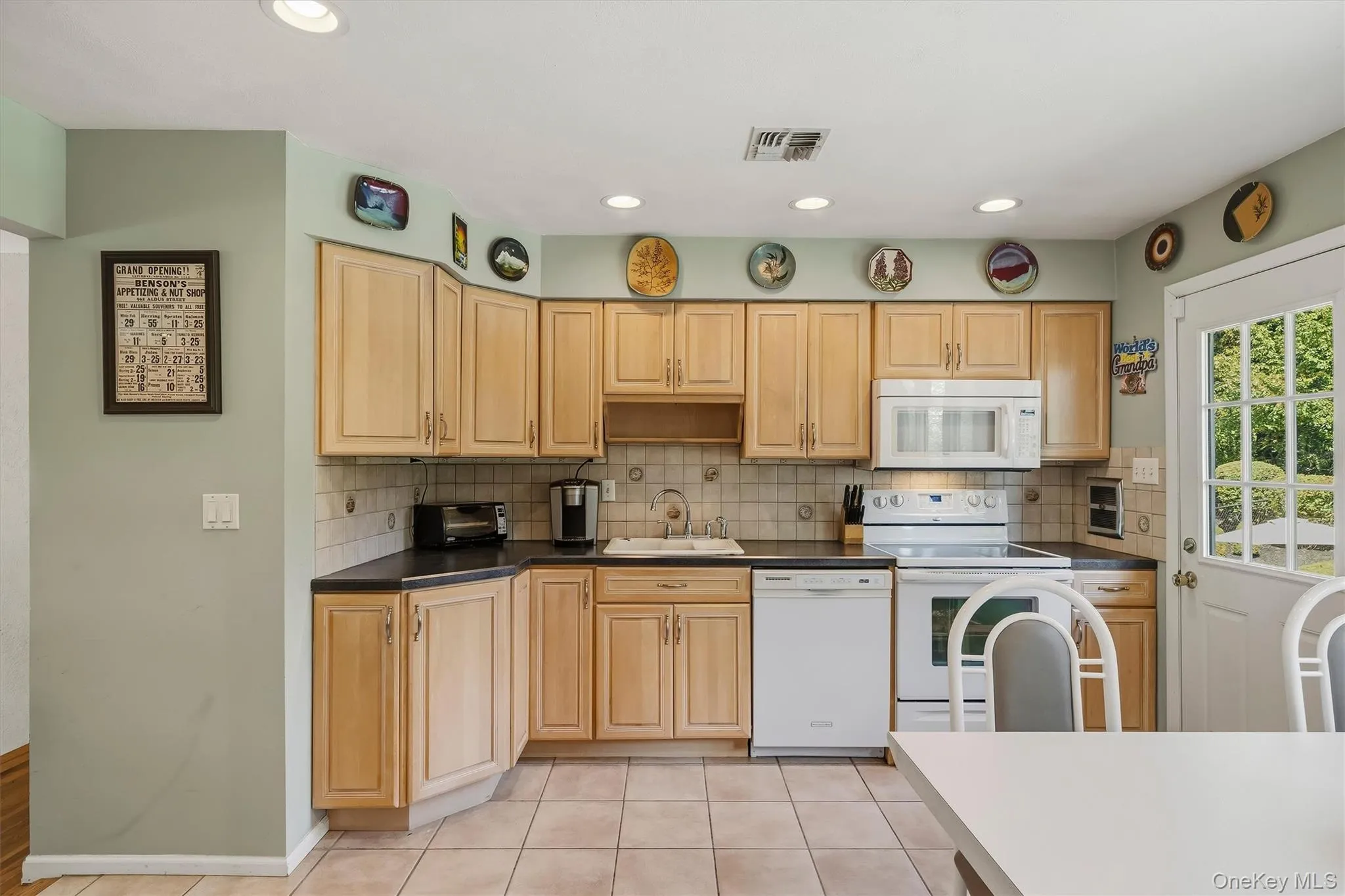 4 Letts Circle, Monroe, NY, 4 Bedrooms Bedrooms, 8 Rooms Rooms,2 BathroomsBathrooms,Residential,For Rent,Letts,0,1055643 4 Letts Circle, Monroe, NY, 4 Bedrooms Bedrooms, 8 Rooms Rooms,2 BathroomsBathrooms,Residential,For Rent,Letts,0,1055643