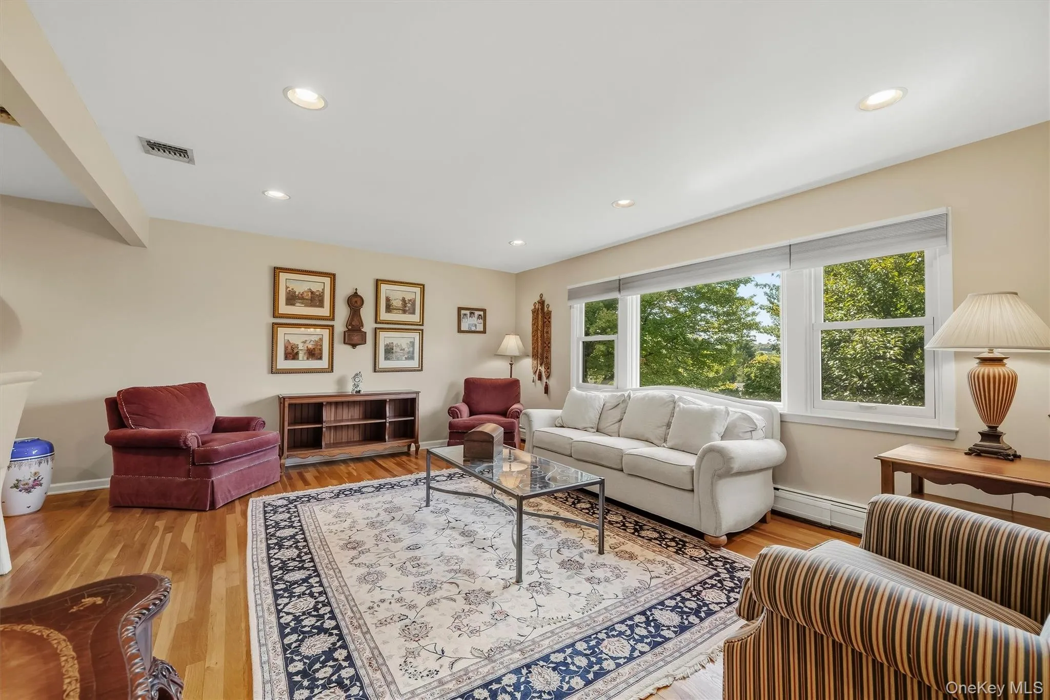 4 Letts Circle, Monroe, NY, 4 Bedrooms Bedrooms, 8 Rooms Rooms,2 BathroomsBathrooms,Residential,For Rent,Letts,0,1055643 4 Letts Circle, Monroe, NY, 4 Bedrooms Bedrooms, 8 Rooms Rooms,2 BathroomsBathrooms,Residential,For Rent,Letts,0,1055643